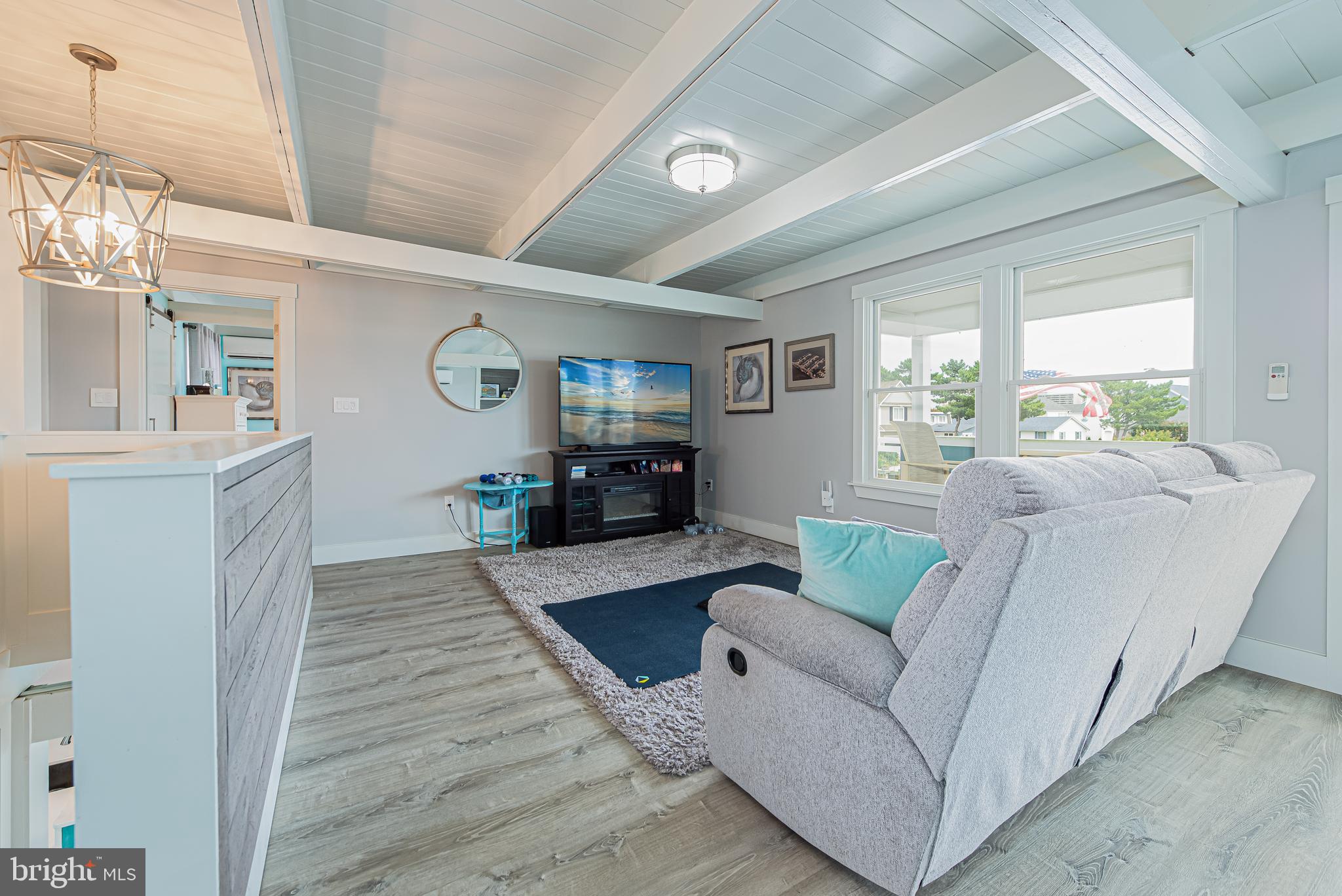 CAINE KEYS II EXT - Residential