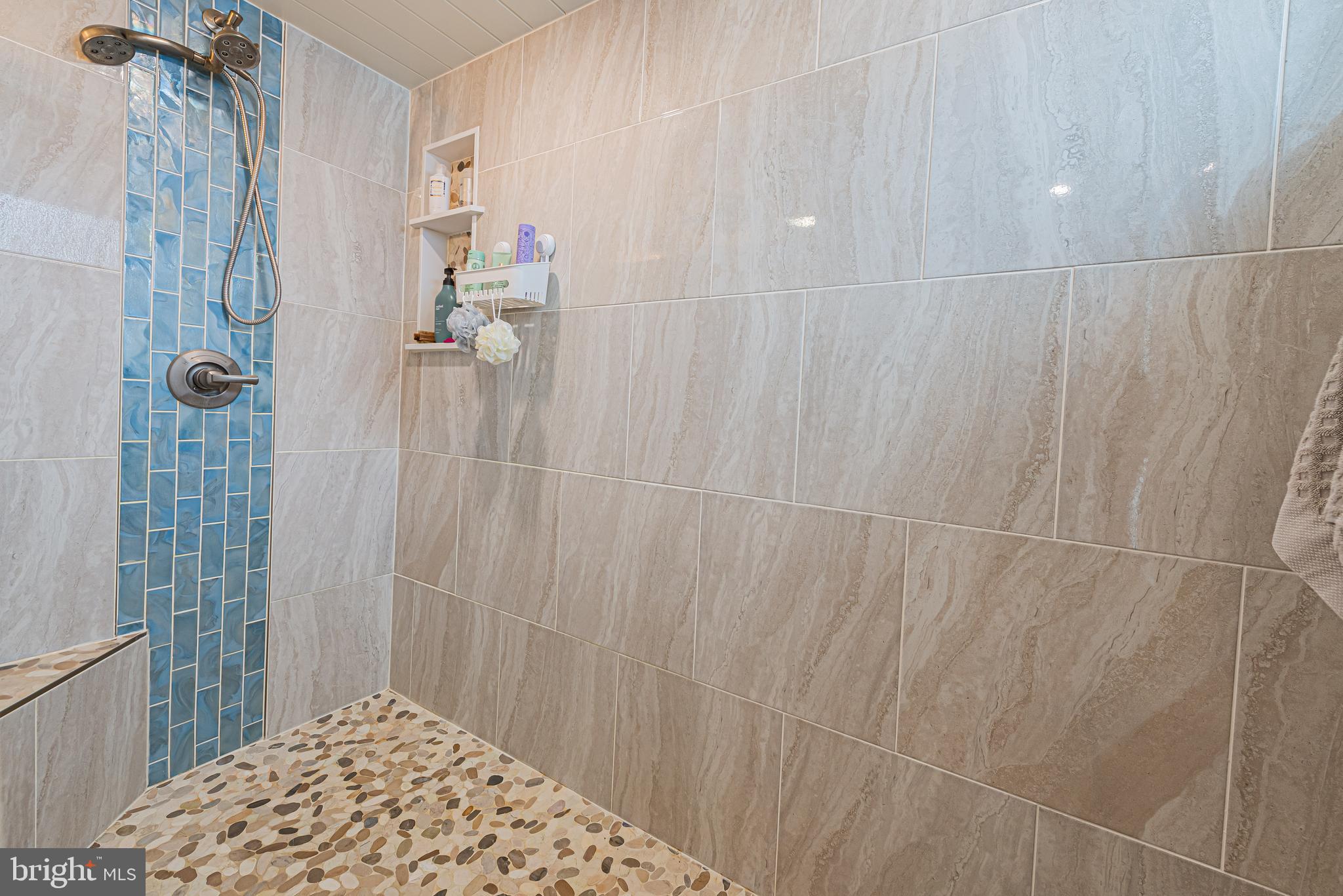 CAINE KEYS II EXT - Residential