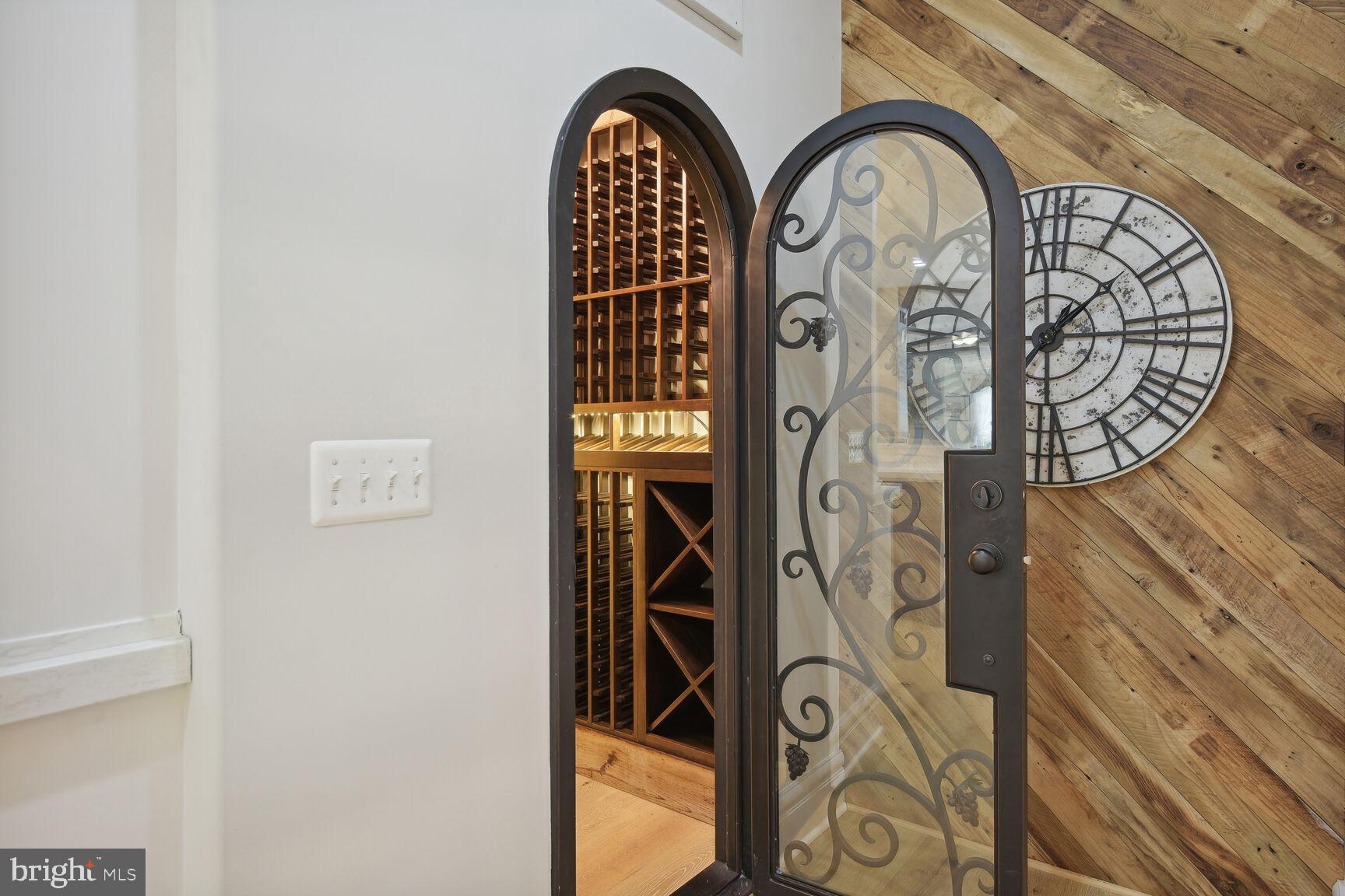 WOODSIDE ESTATES - Residential