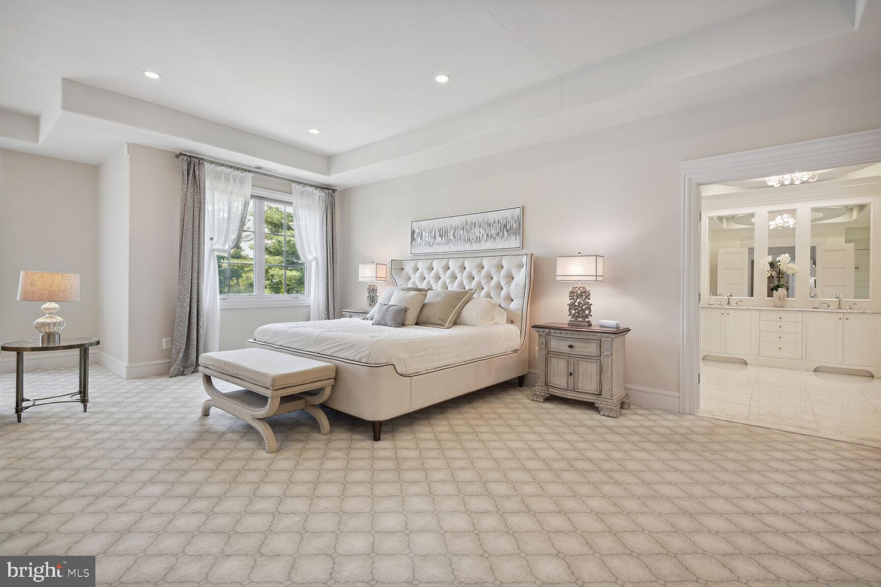 WOODSIDE ESTATES - Residential