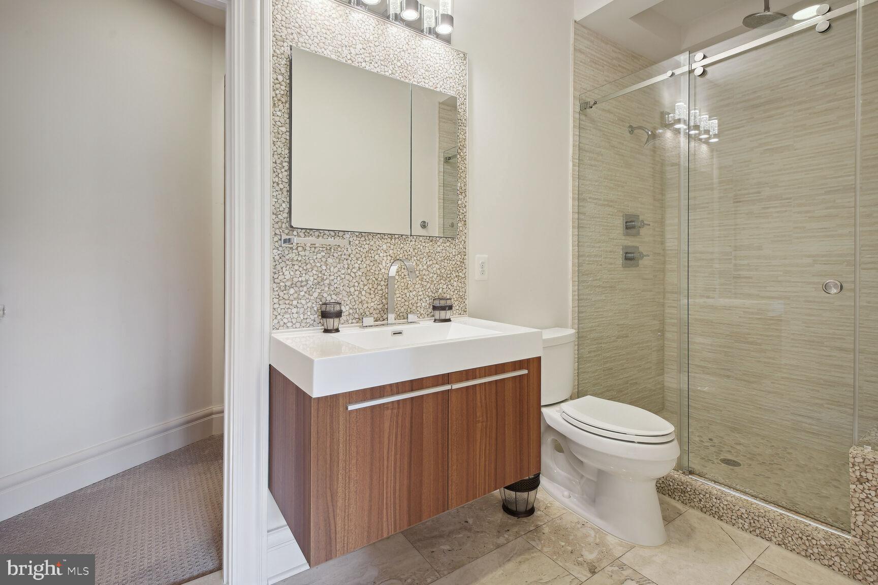 WOODSIDE ESTATES - Residential