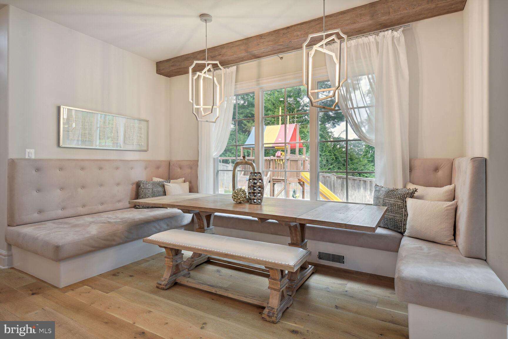 WOODSIDE ESTATES - Residential