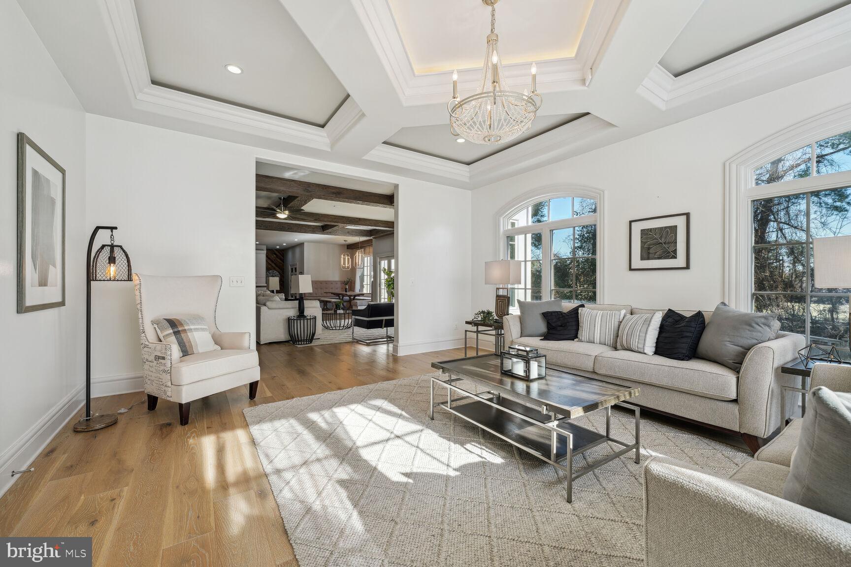 WOODSIDE ESTATES - Residential