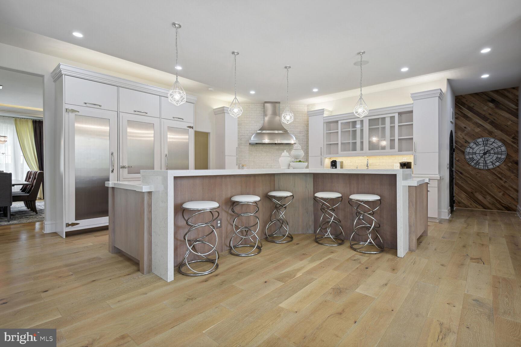 WOODSIDE ESTATES - Residential