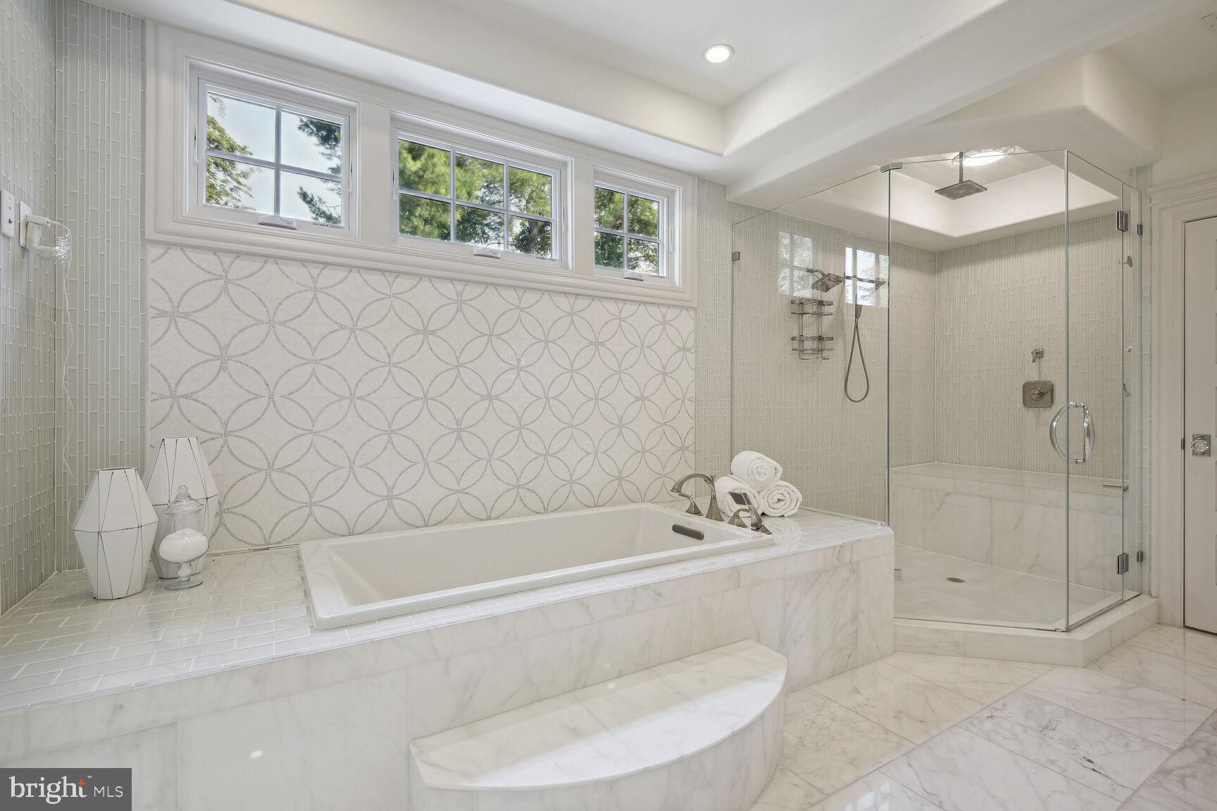 WOODSIDE ESTATES - Residential