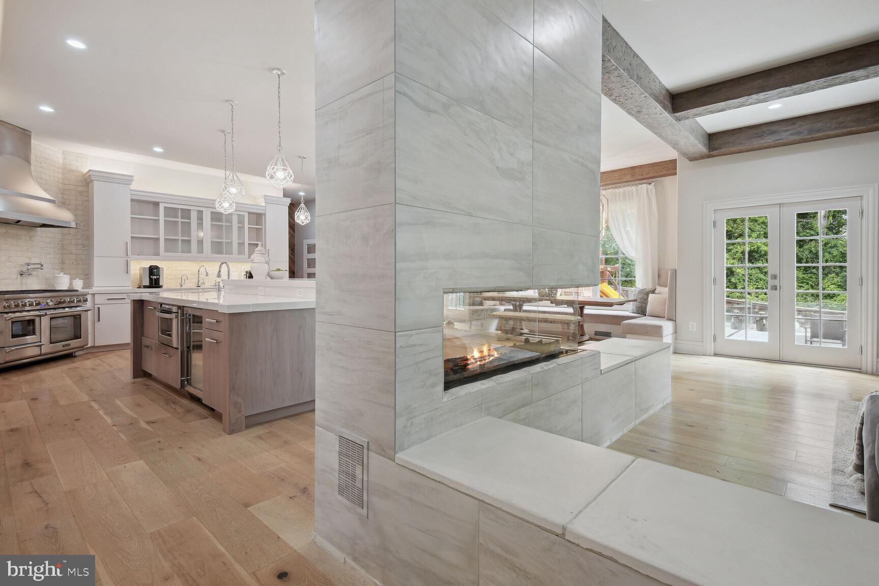 WOODSIDE ESTATES - Residential