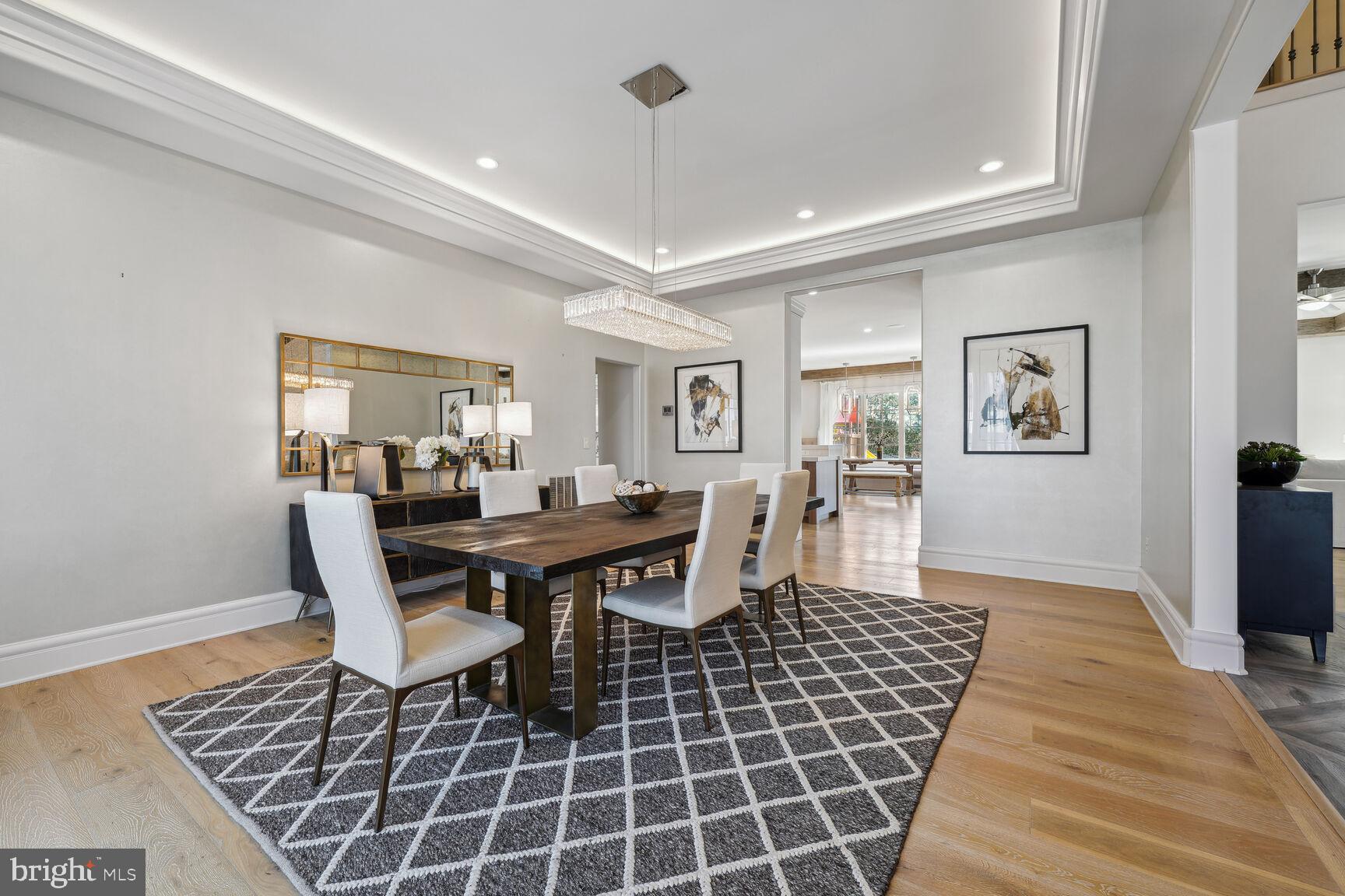 WOODSIDE ESTATES - Residential