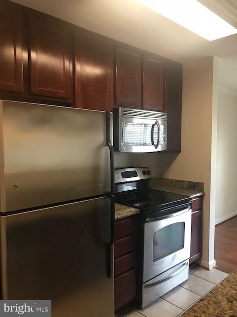 HIGH POINTE AT RIPPON LANDING - Residential Lease