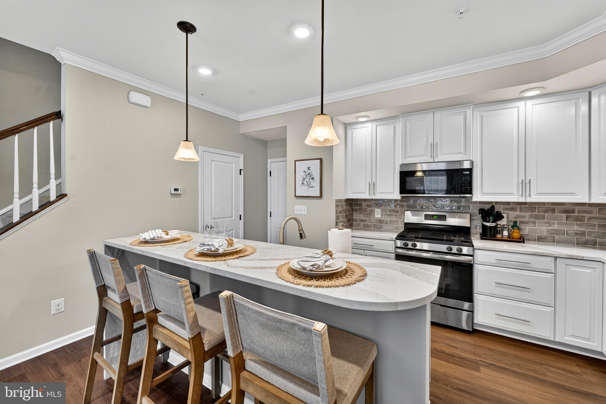 VIRGINIA MANOR CONDOMINIUM - Residential