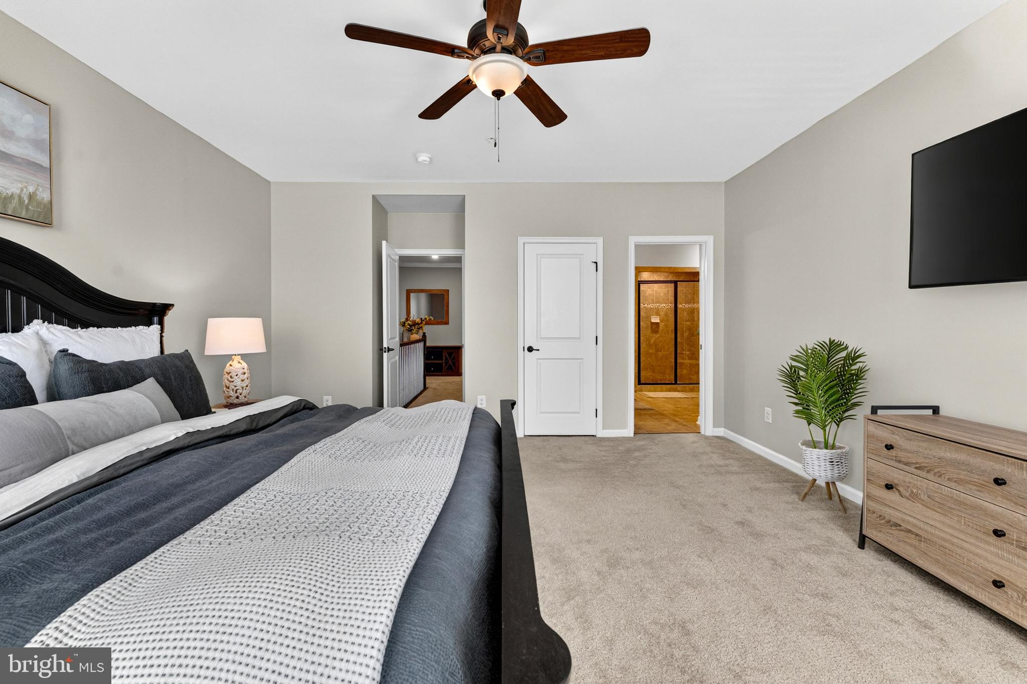 VIRGINIA MANOR CONDOMINIUM - Residential