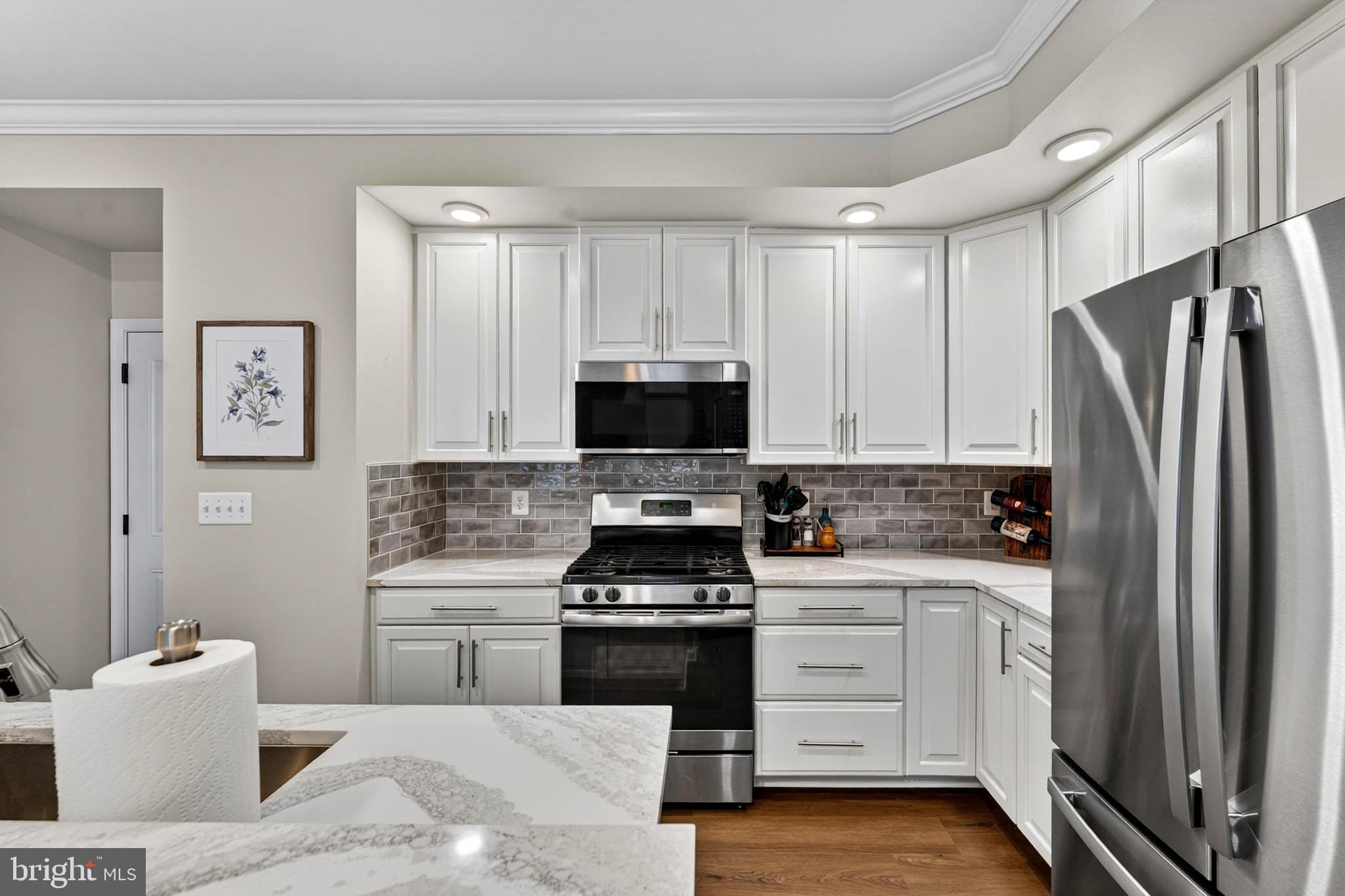 VIRGINIA MANOR CONDOMINIUM - Residential