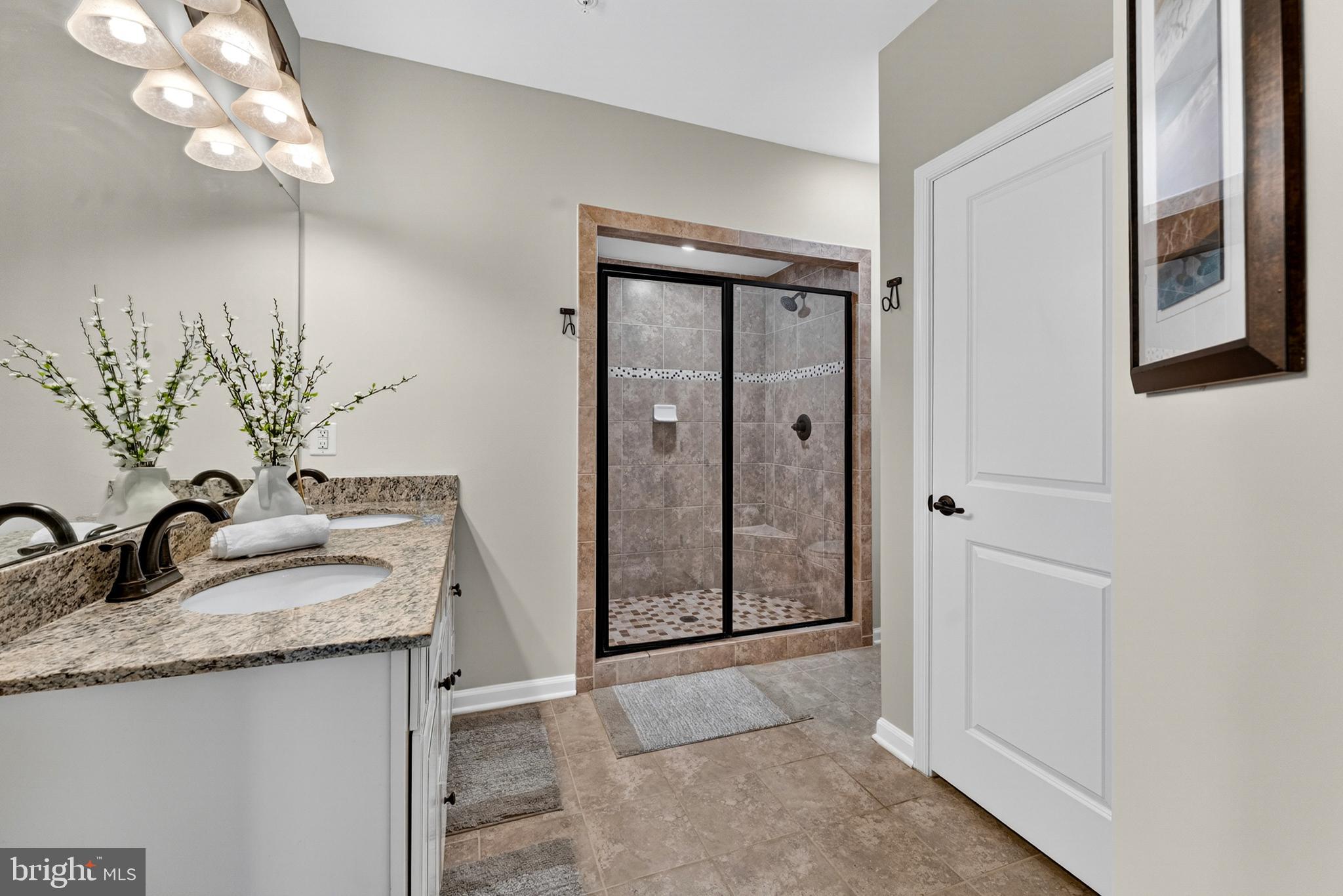 VIRGINIA MANOR CONDOMINIUM - Residential