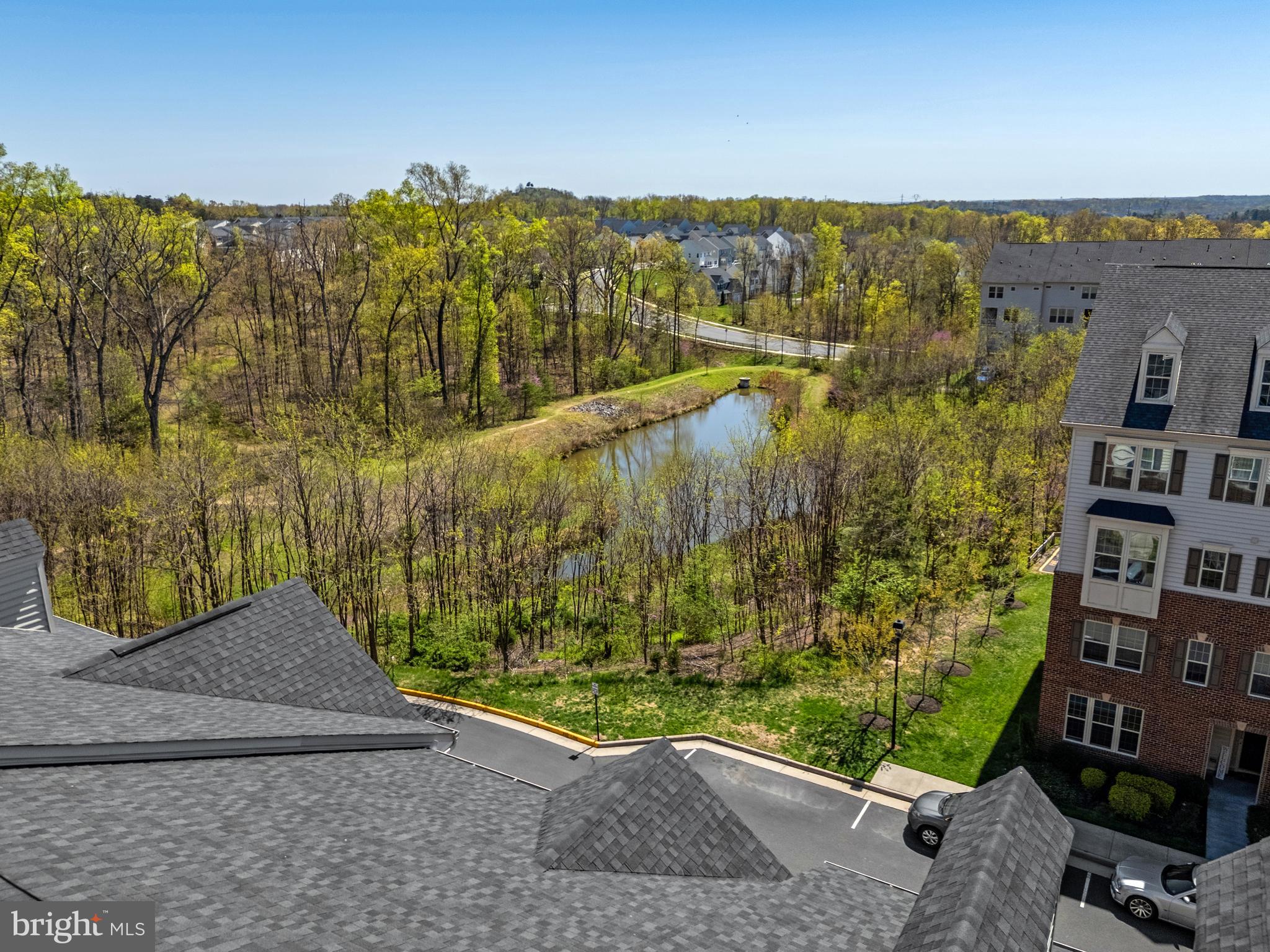 VIRGINIA MANOR CONDOMINIUM - Residential