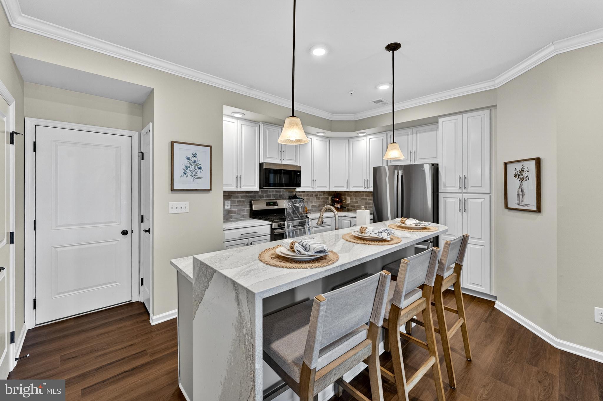 VIRGINIA MANOR CONDOMINIUM - Residential