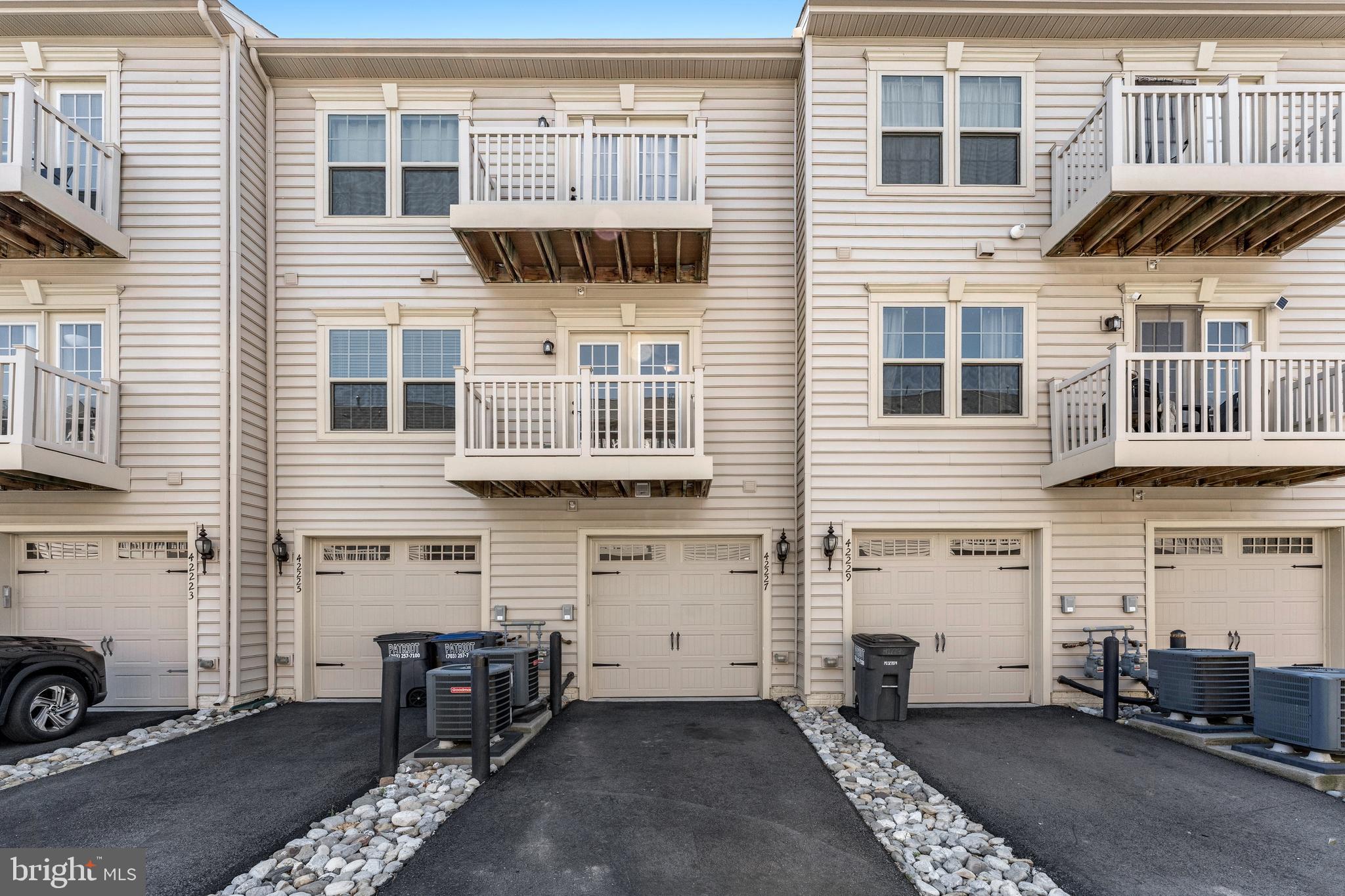 VIRGINIA MANOR CONDOMINIUM - Residential