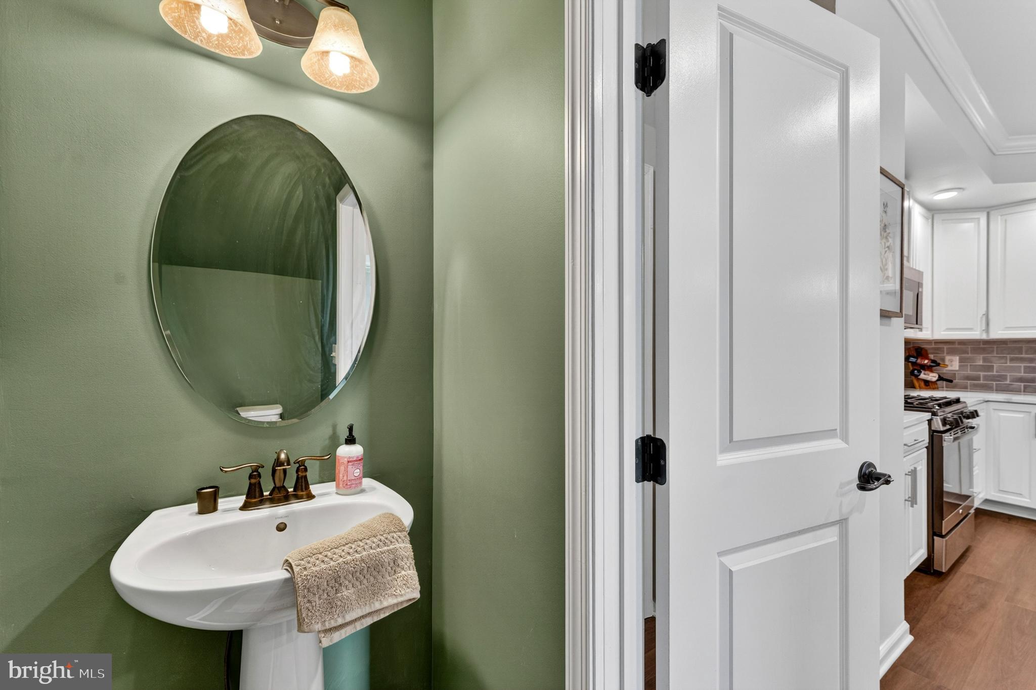 VIRGINIA MANOR CONDOMINIUM - Residential