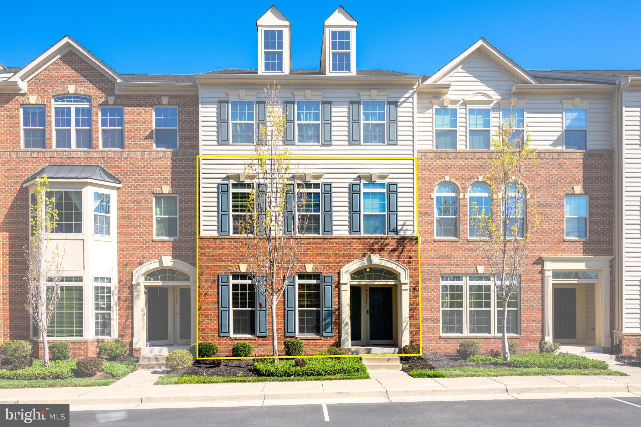 42227 PIEBALD SQUARE