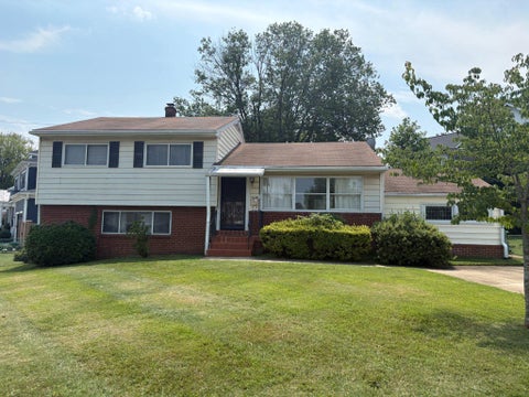 Photo for 317 CHARLES STREET SE