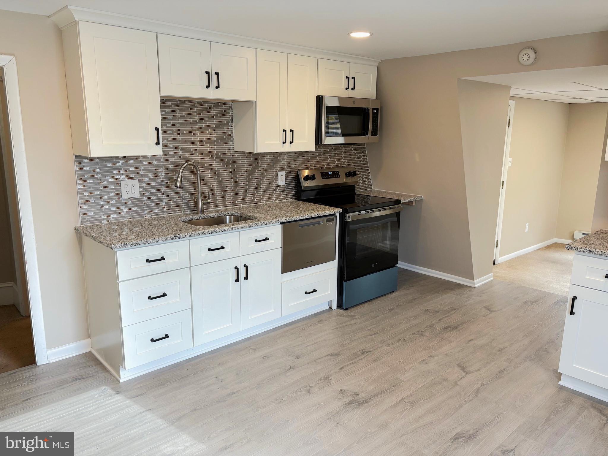 ABINGTON - Residential Lease