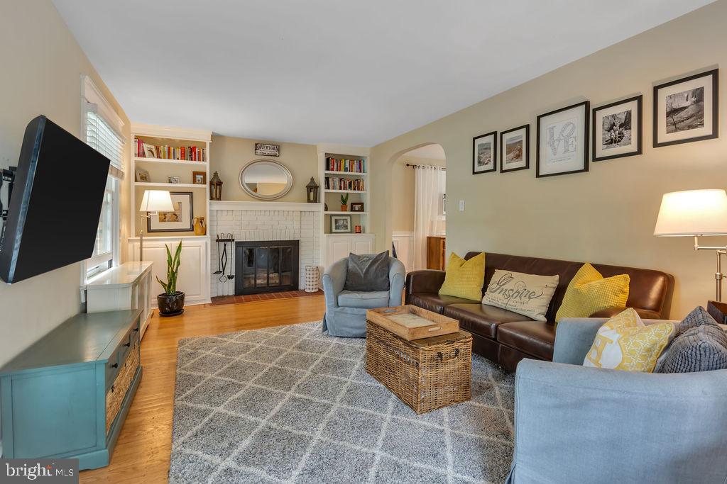 PADDOCK FARMS - Residential
