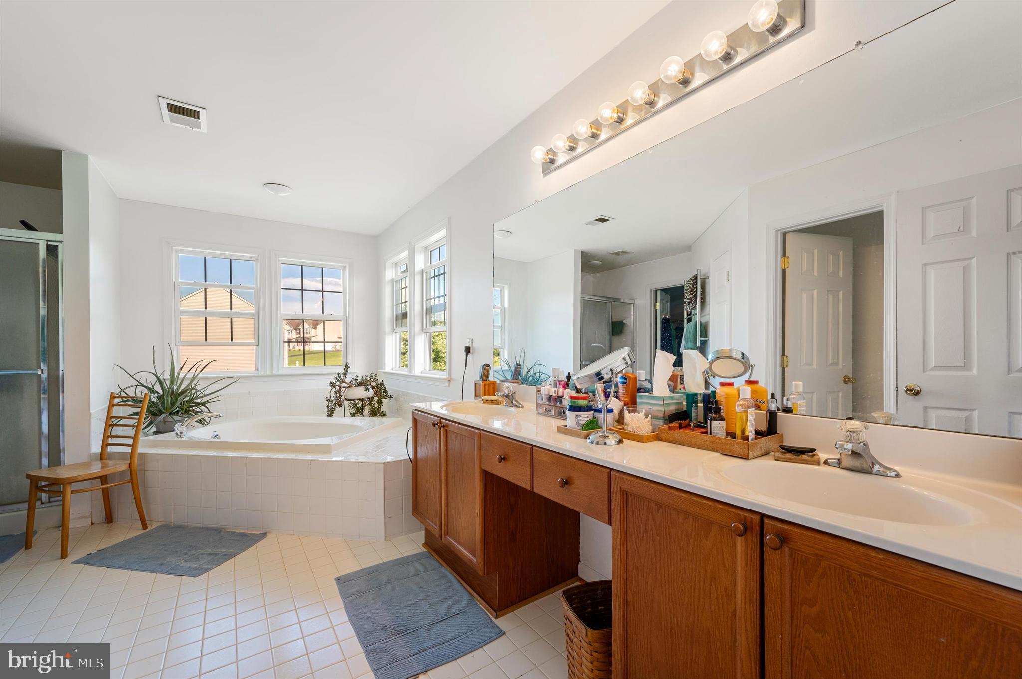 SPRUCE HILL ESTATES - Residential