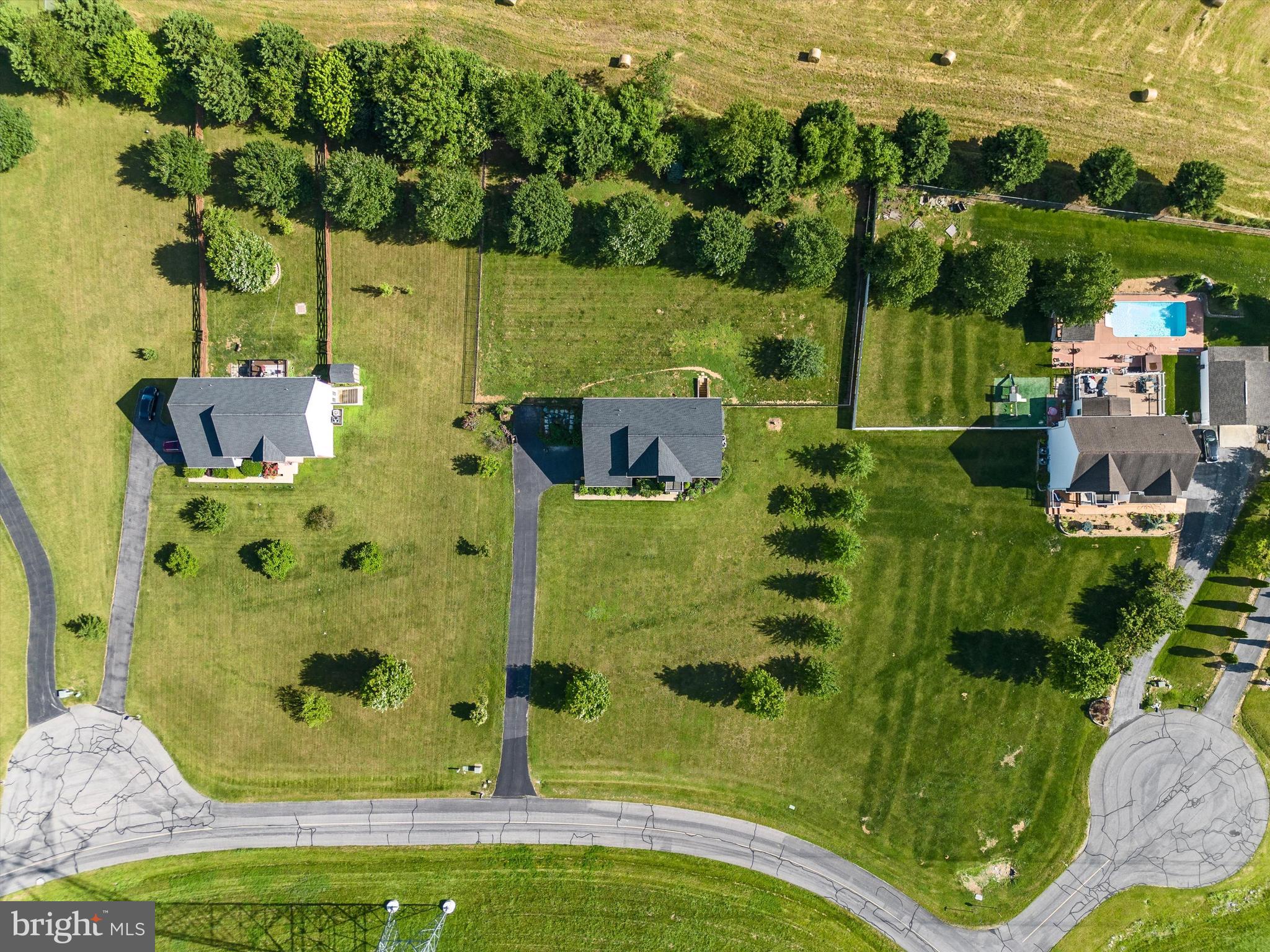 SPRUCE HILL ESTATES - Residential