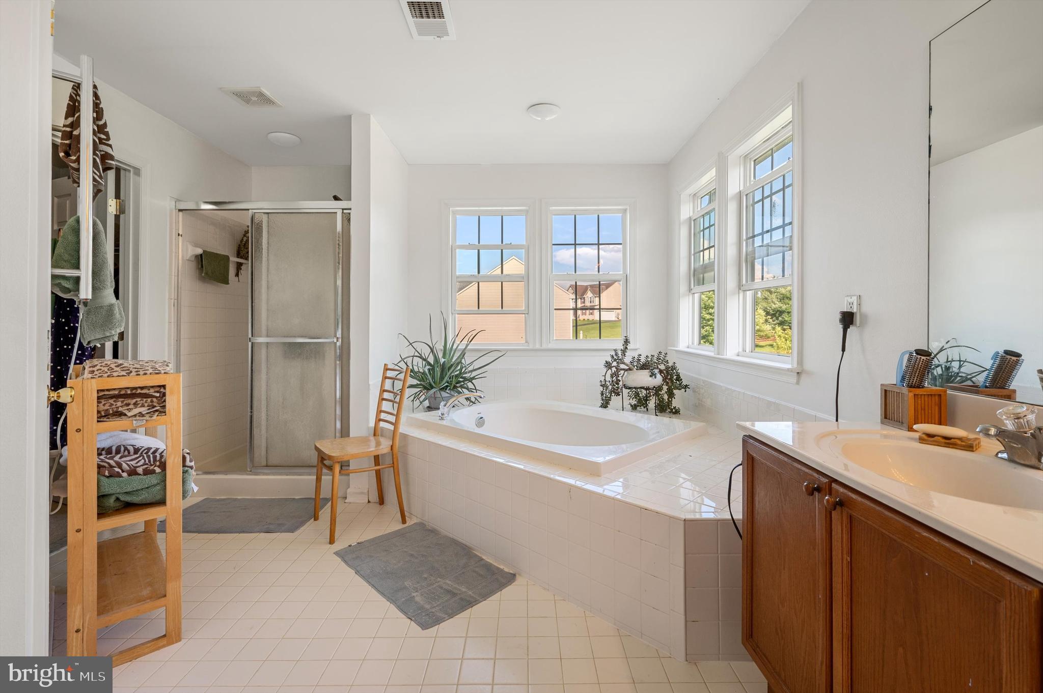 SPRUCE HILL ESTATES - Residential