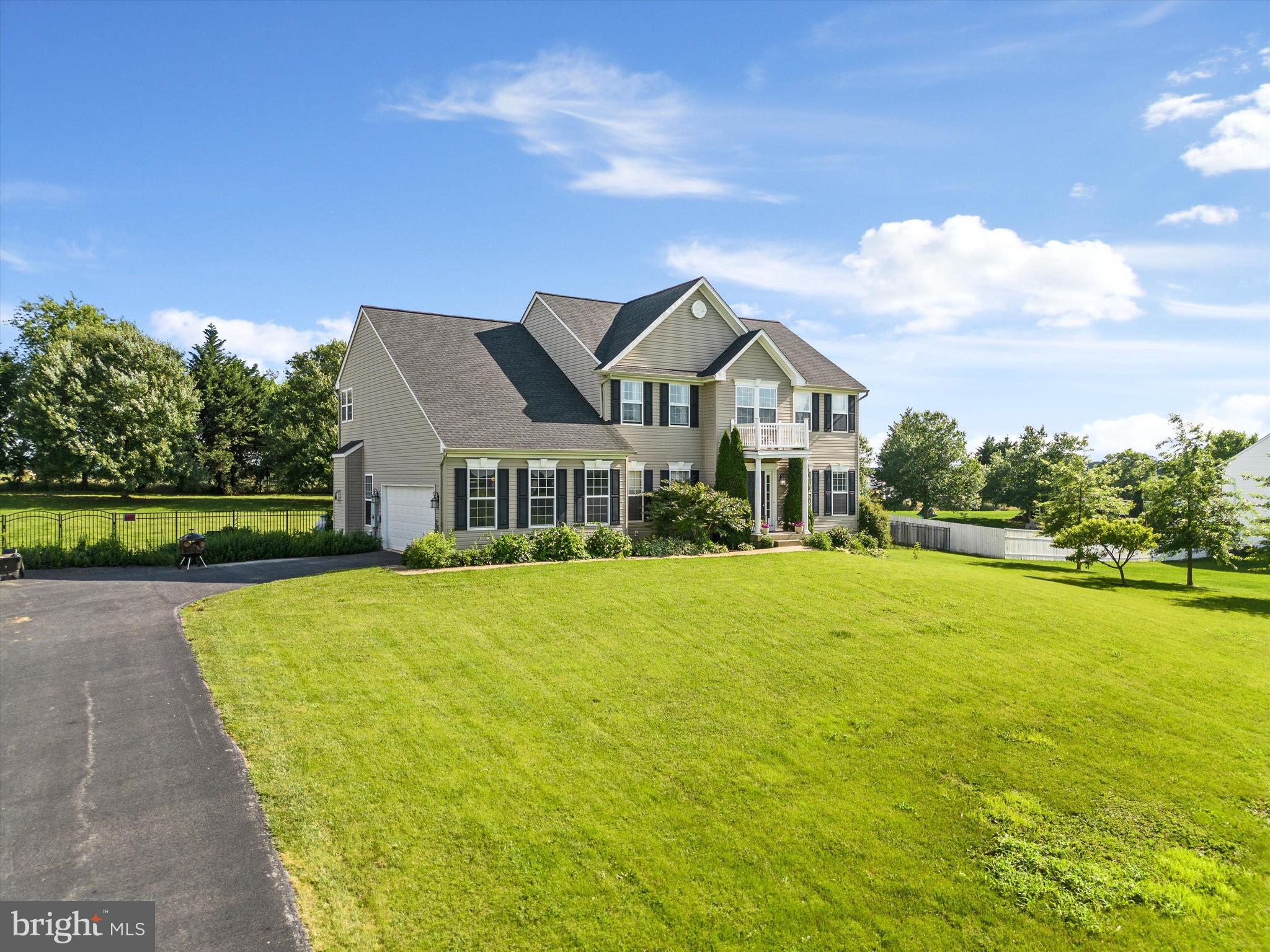 SPRUCE HILL ESTATES - Residential