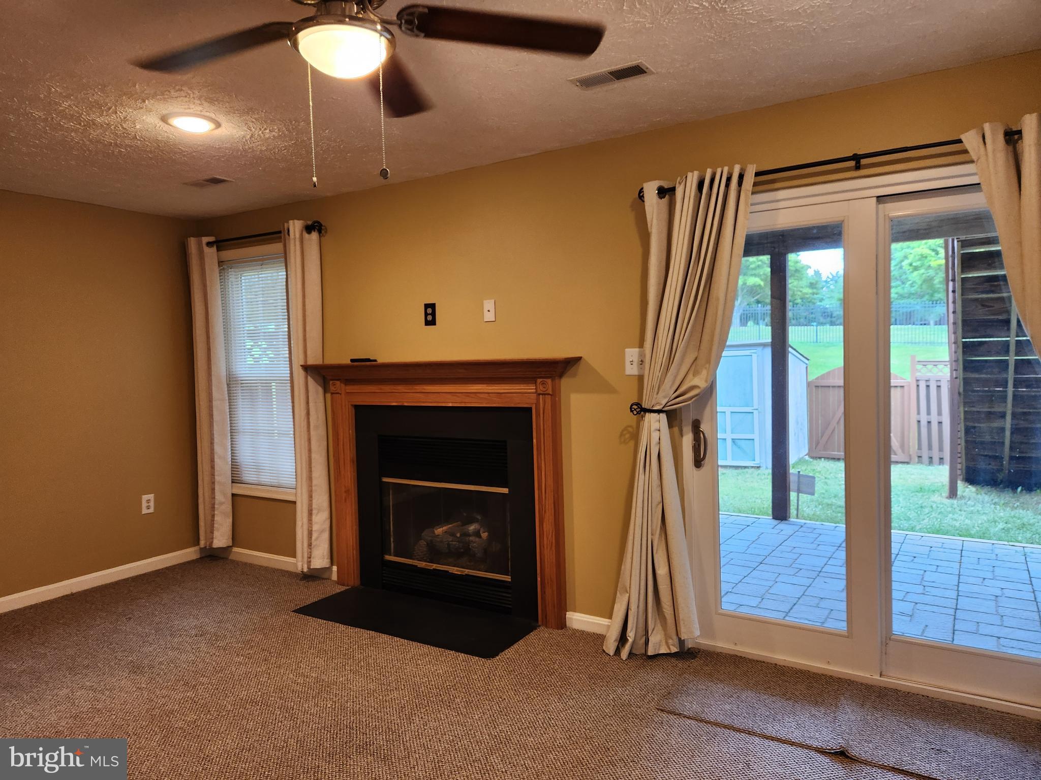 FLOWER HILL - Residential