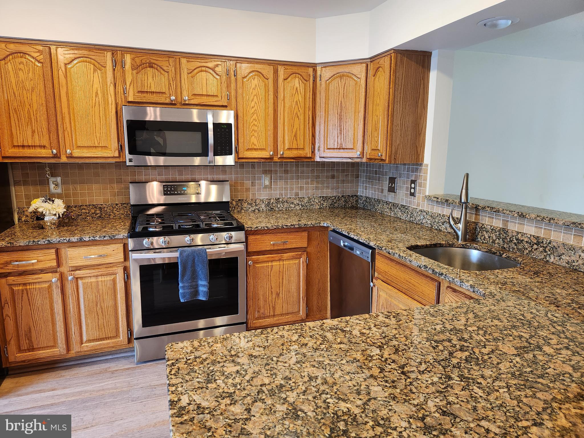 FLOWER HILL - Residential