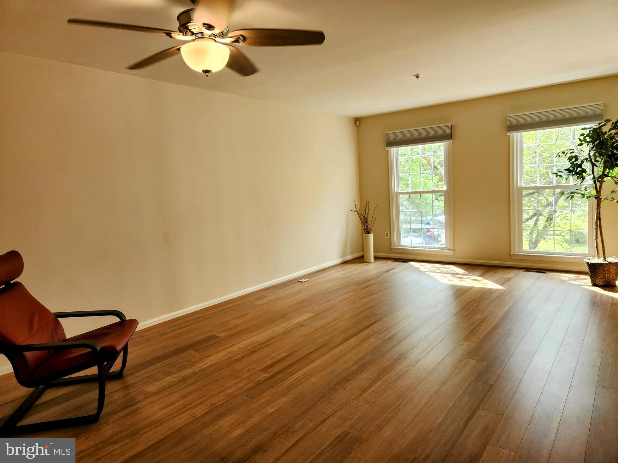 FLOWER HILL - Residential