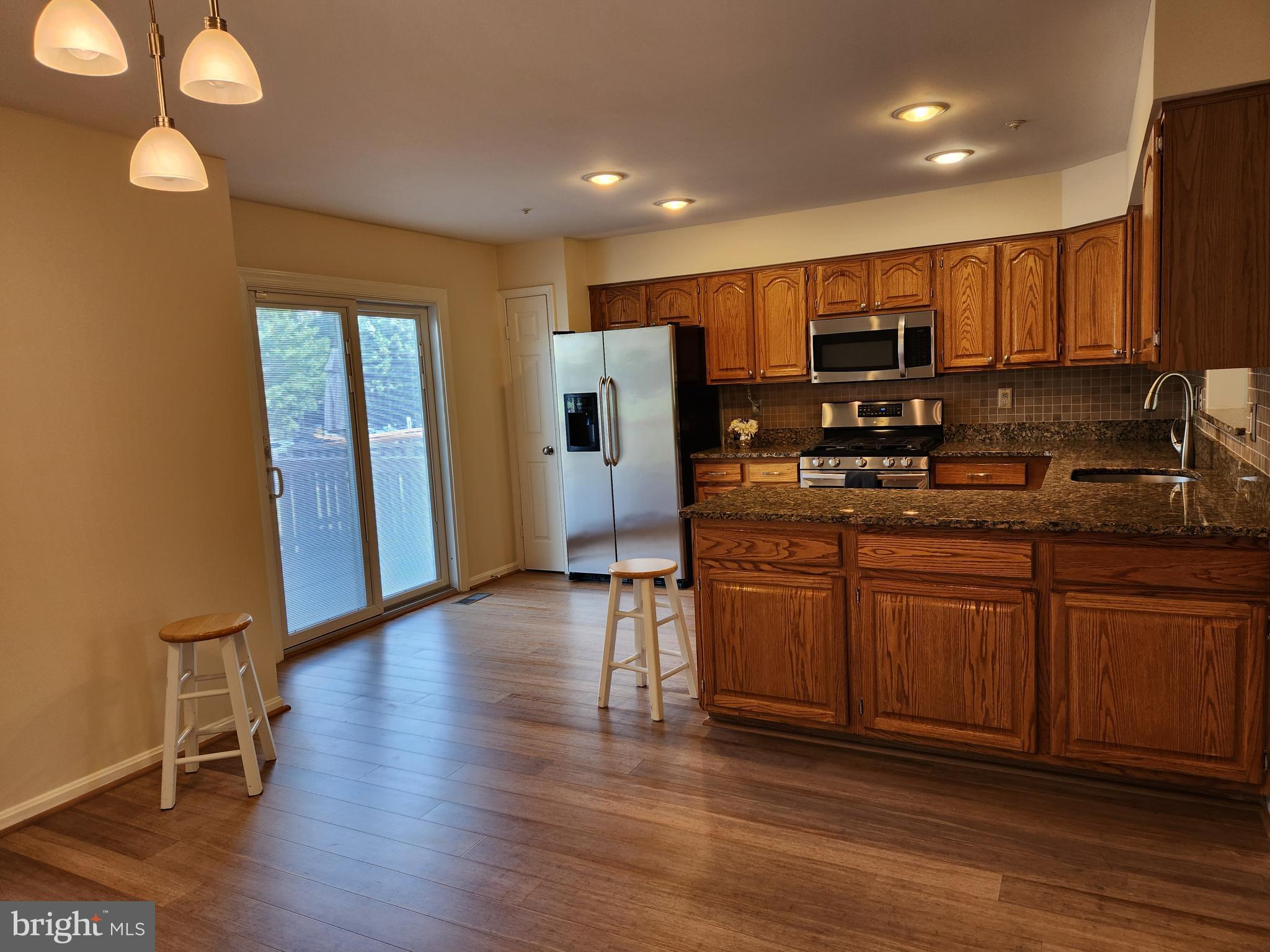 FLOWER HILL - Residential