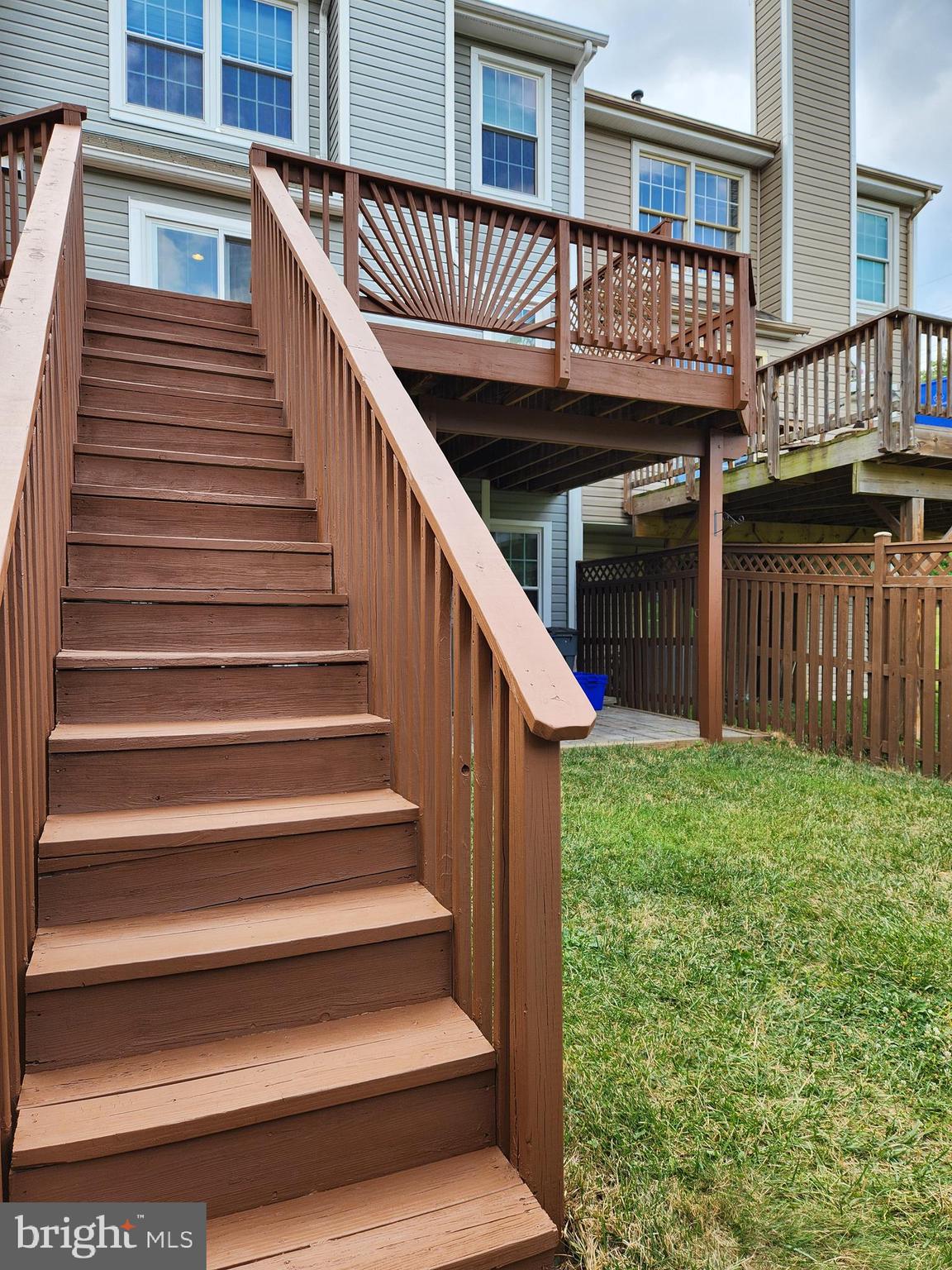 FLOWER HILL - Residential