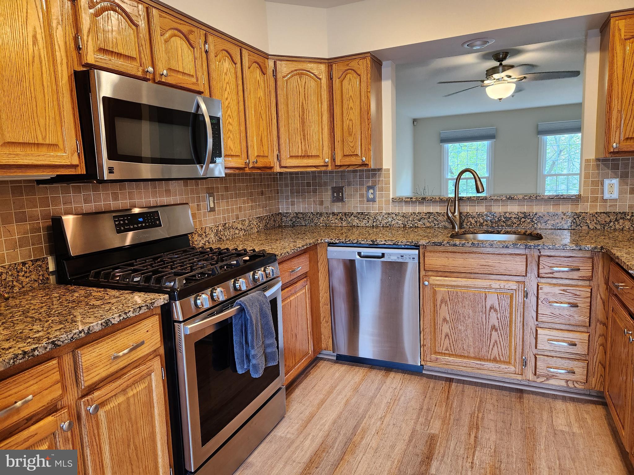 FLOWER HILL - Residential