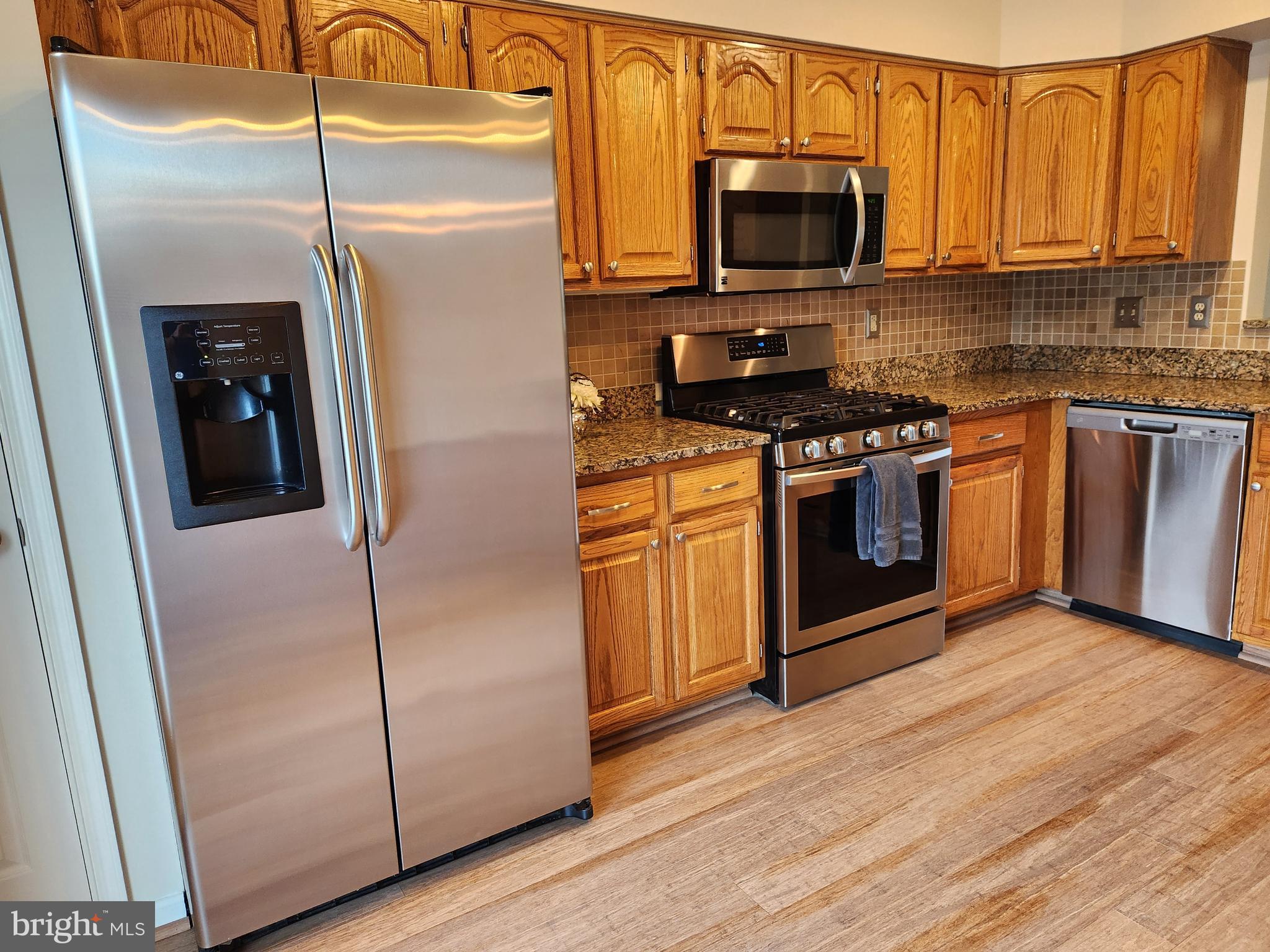 FLOWER HILL - Residential