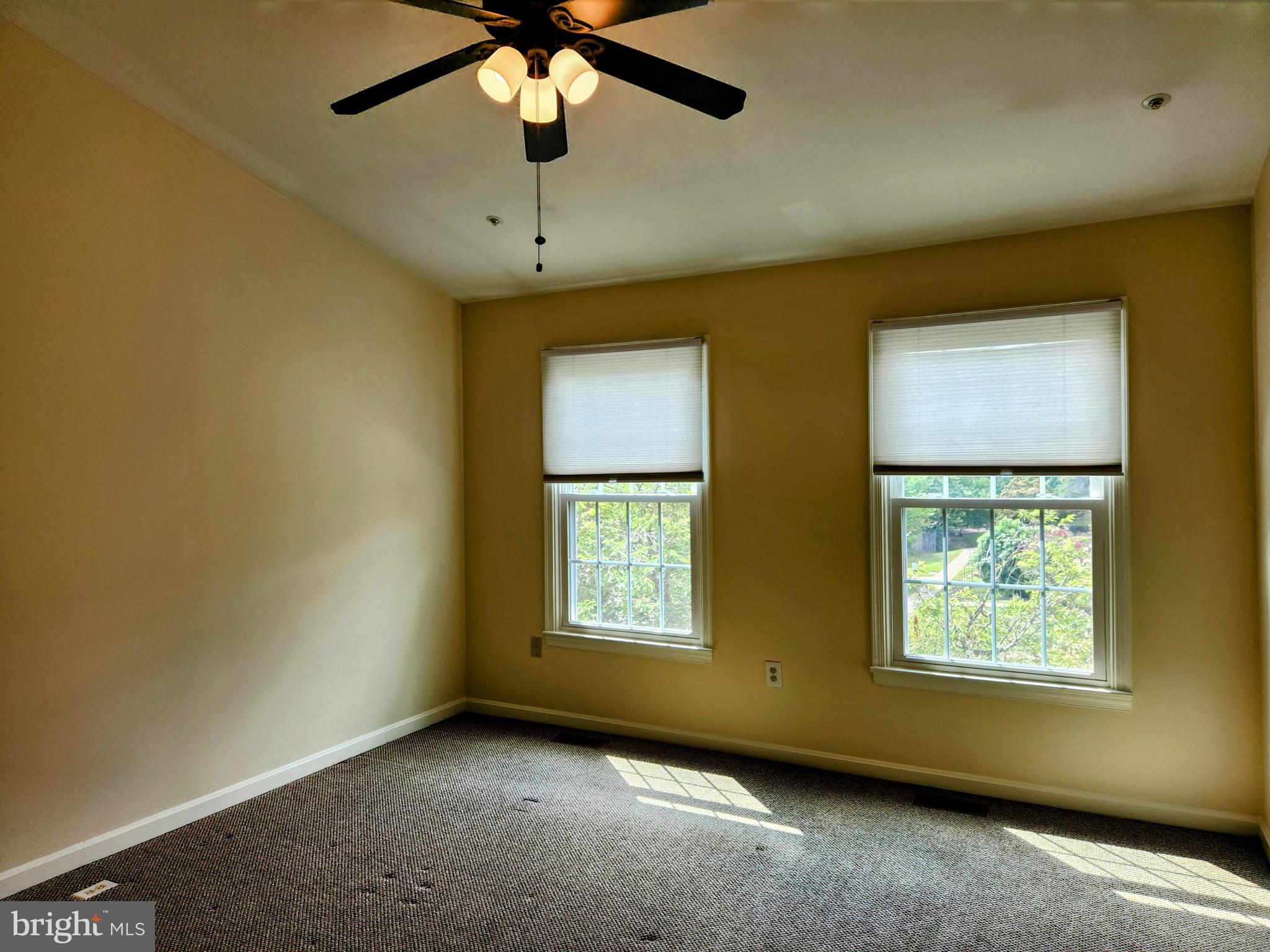 FLOWER HILL - Residential