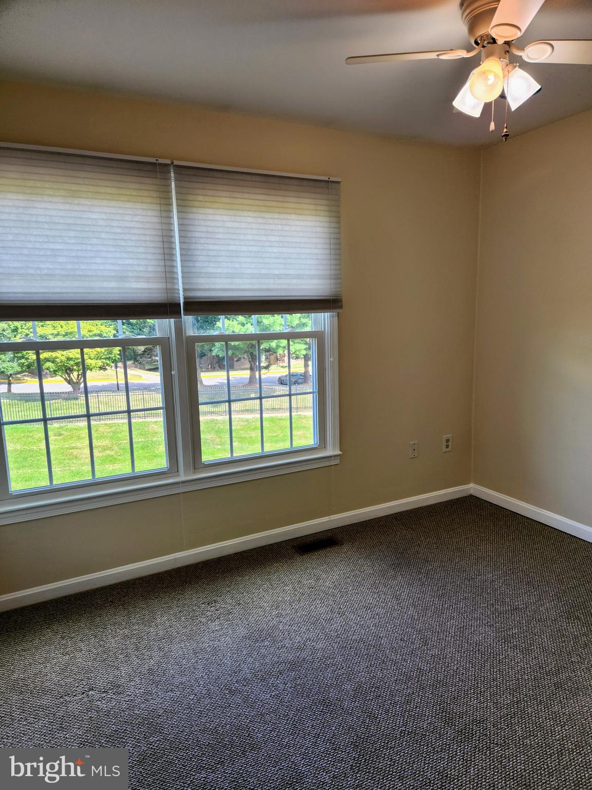 FLOWER HILL - Residential