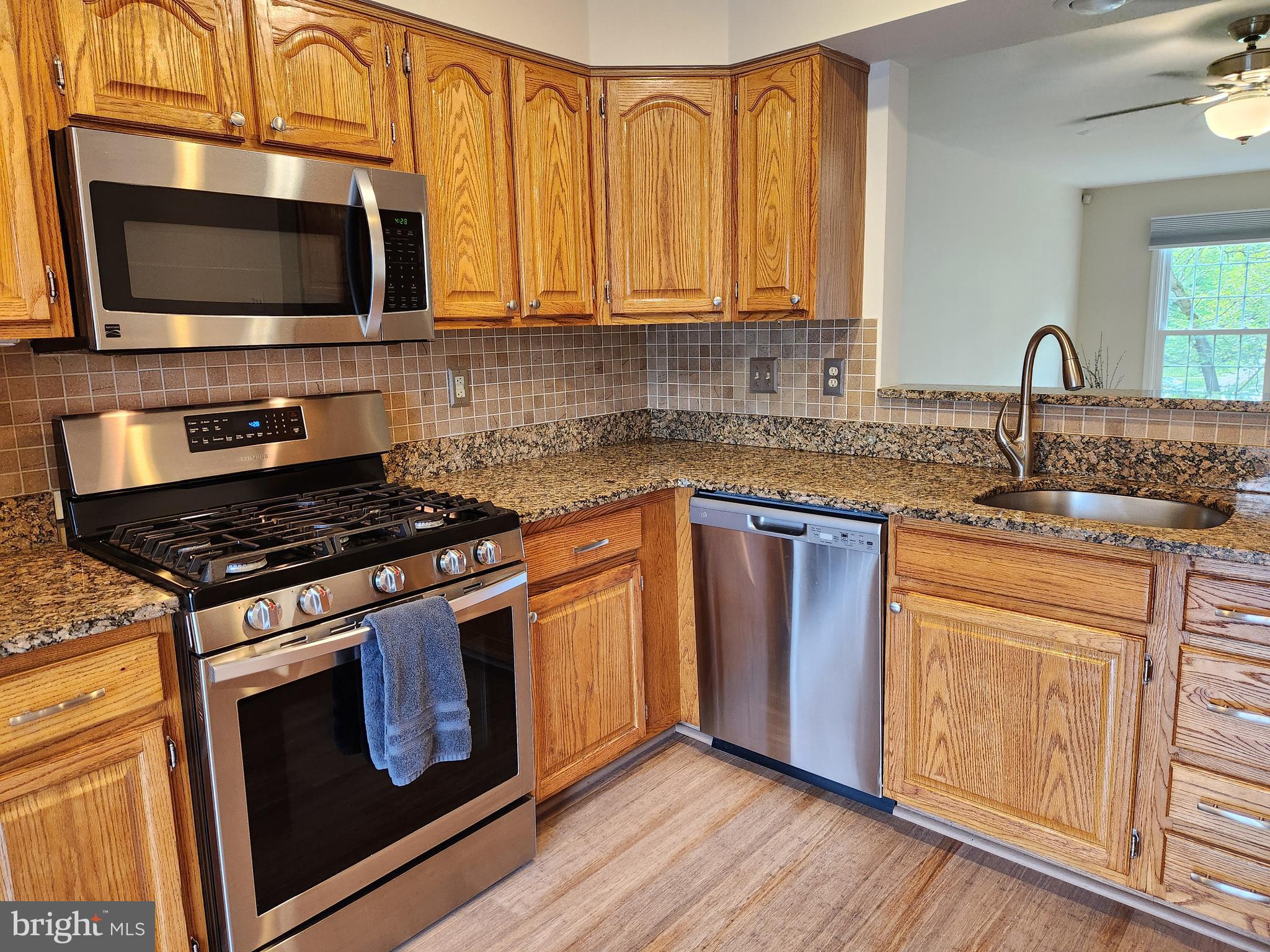 FLOWER HILL - Residential