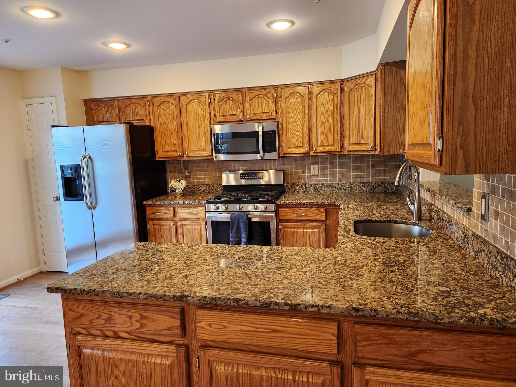 FLOWER HILL - Residential