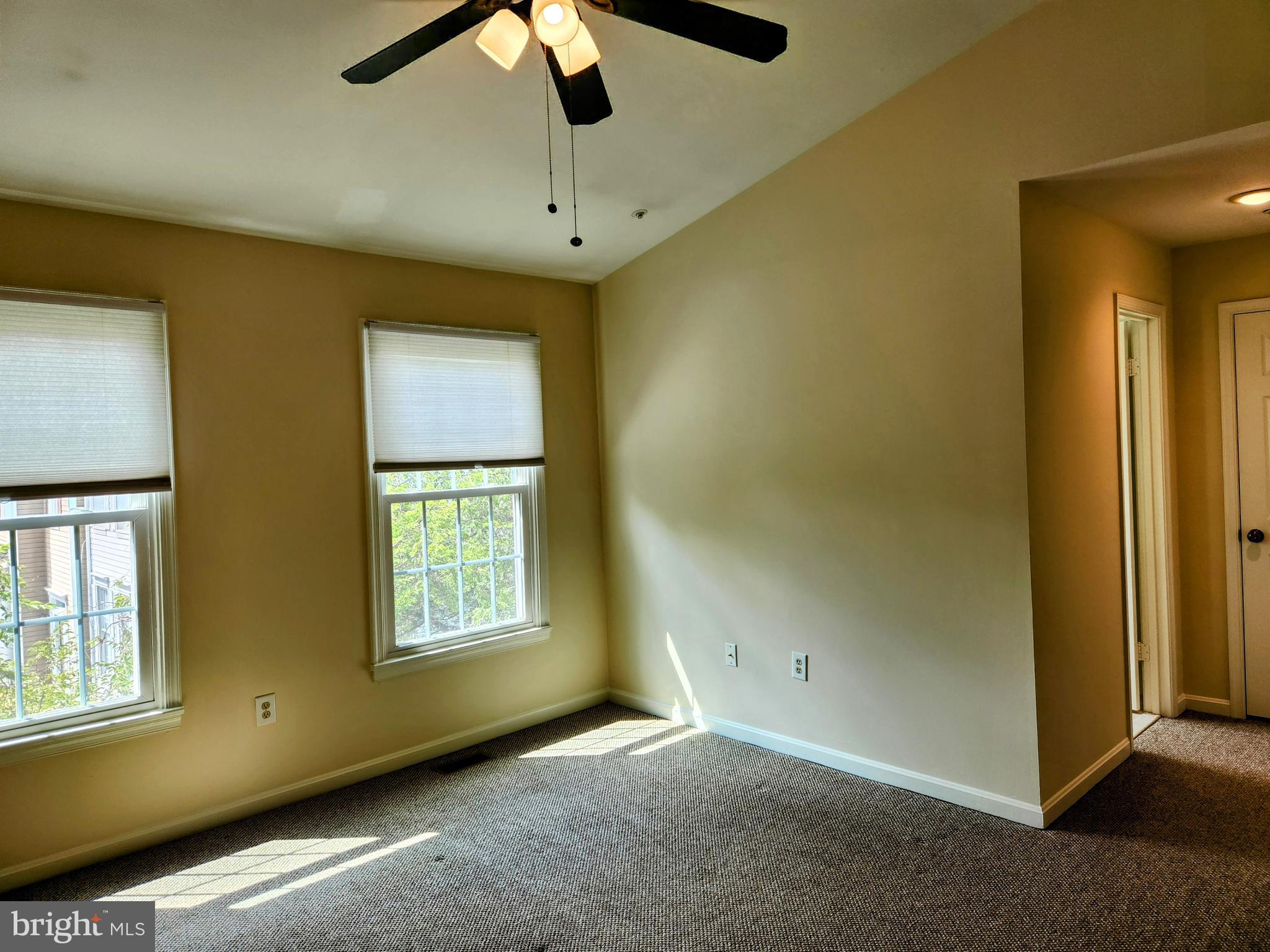 FLOWER HILL - Residential