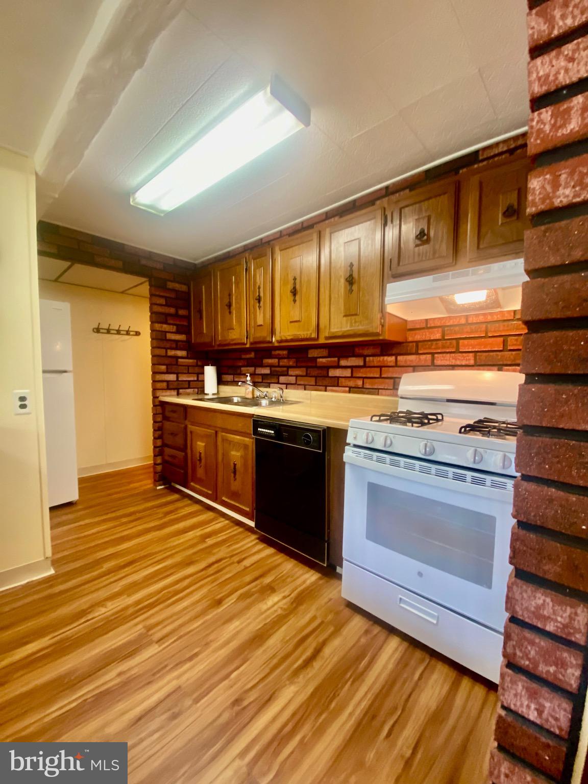 LINWOOD - Residential