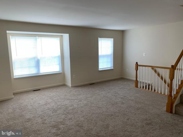 SPRING KNOLL - Residential Lease