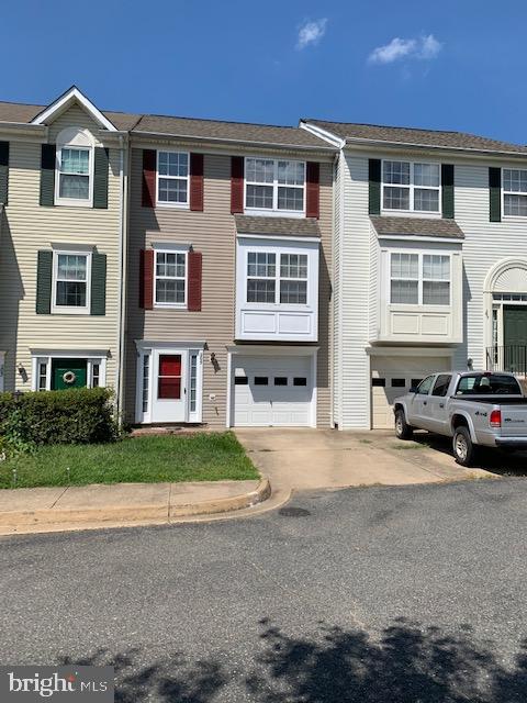 SPRING KNOLL - Residential Lease