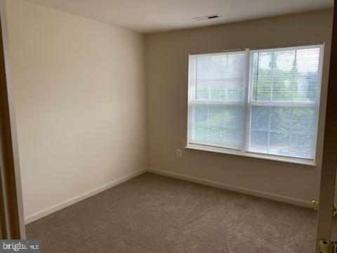 SPRING KNOLL - Residential Lease