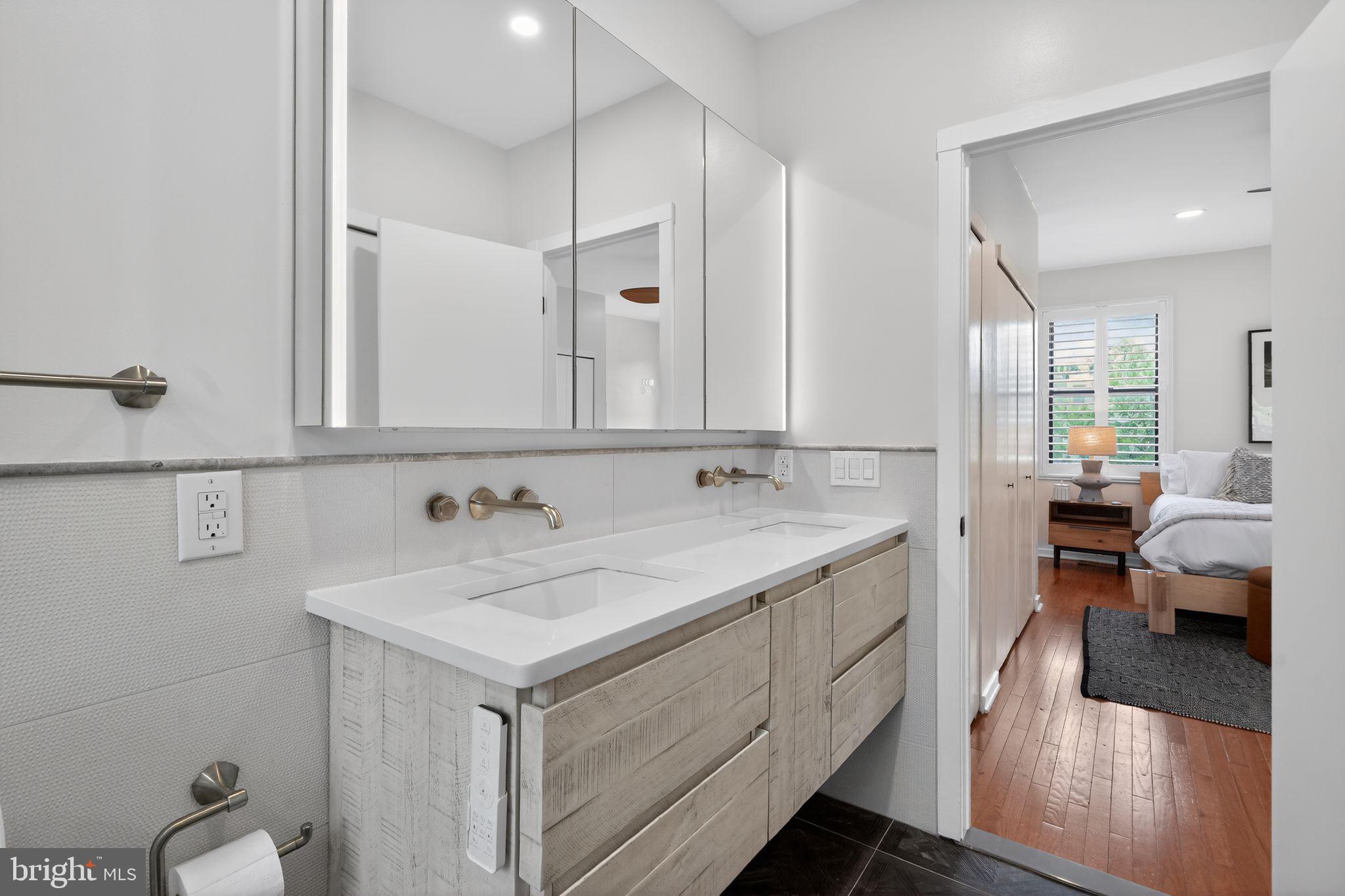 FAIRMOUNT - Residential