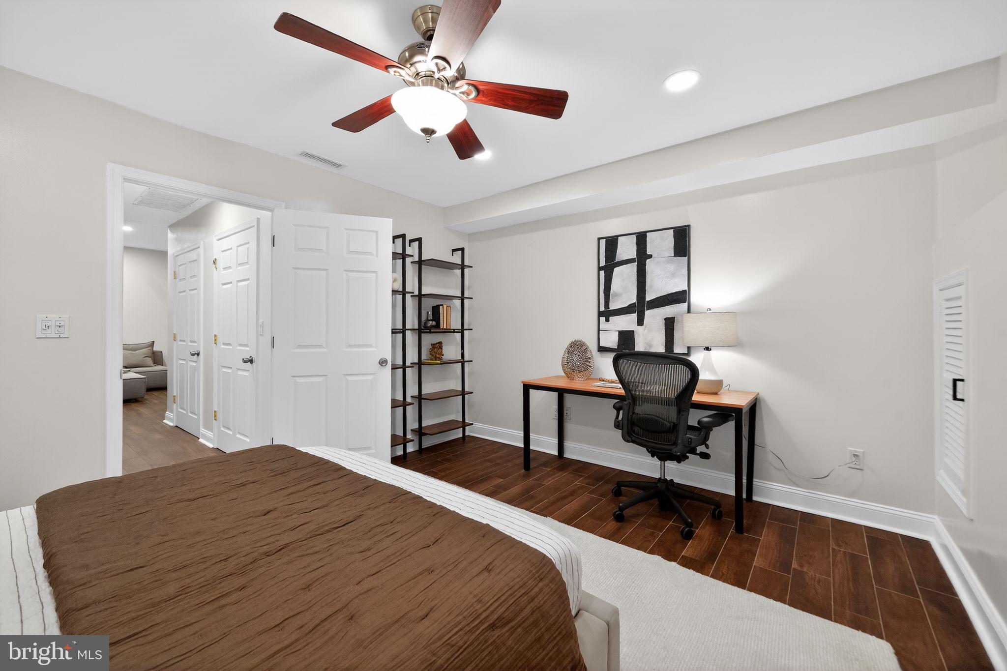 FAIRMOUNT - Residential