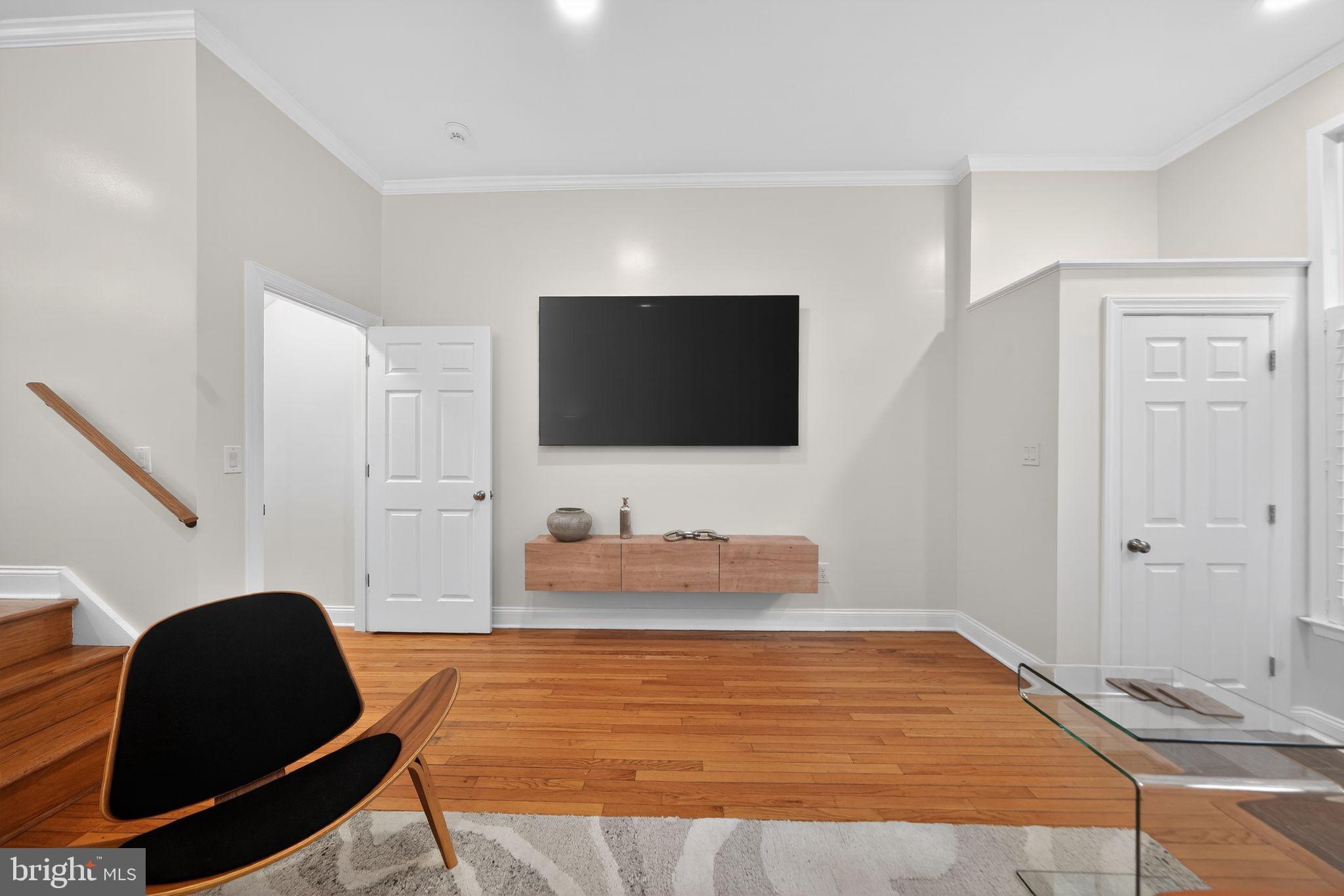 FAIRMOUNT - Residential