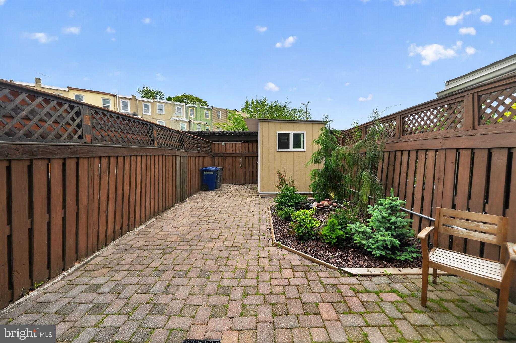 FAIRMOUNT - Residential