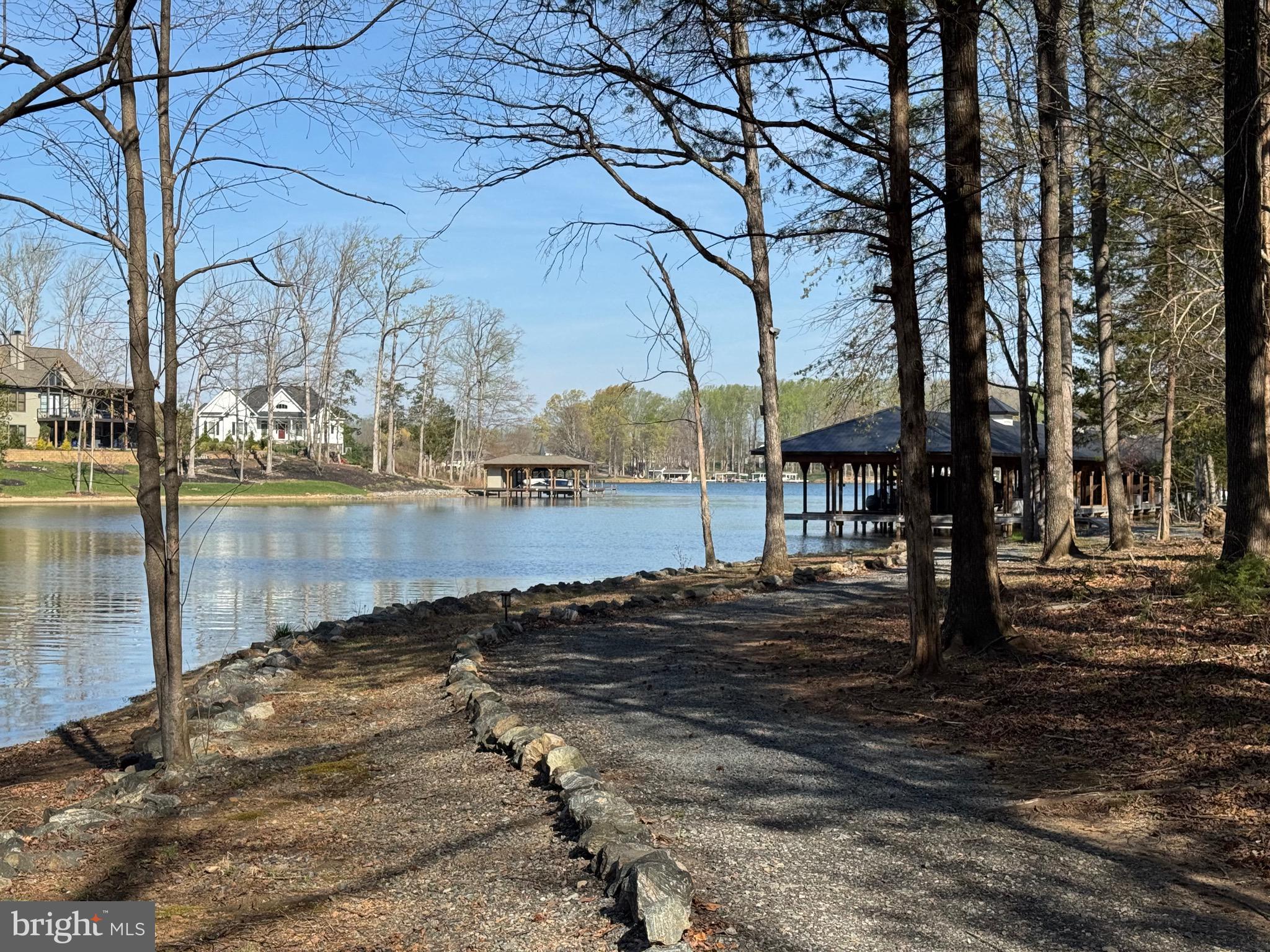 LIGHTHOUSE POINT - Residential