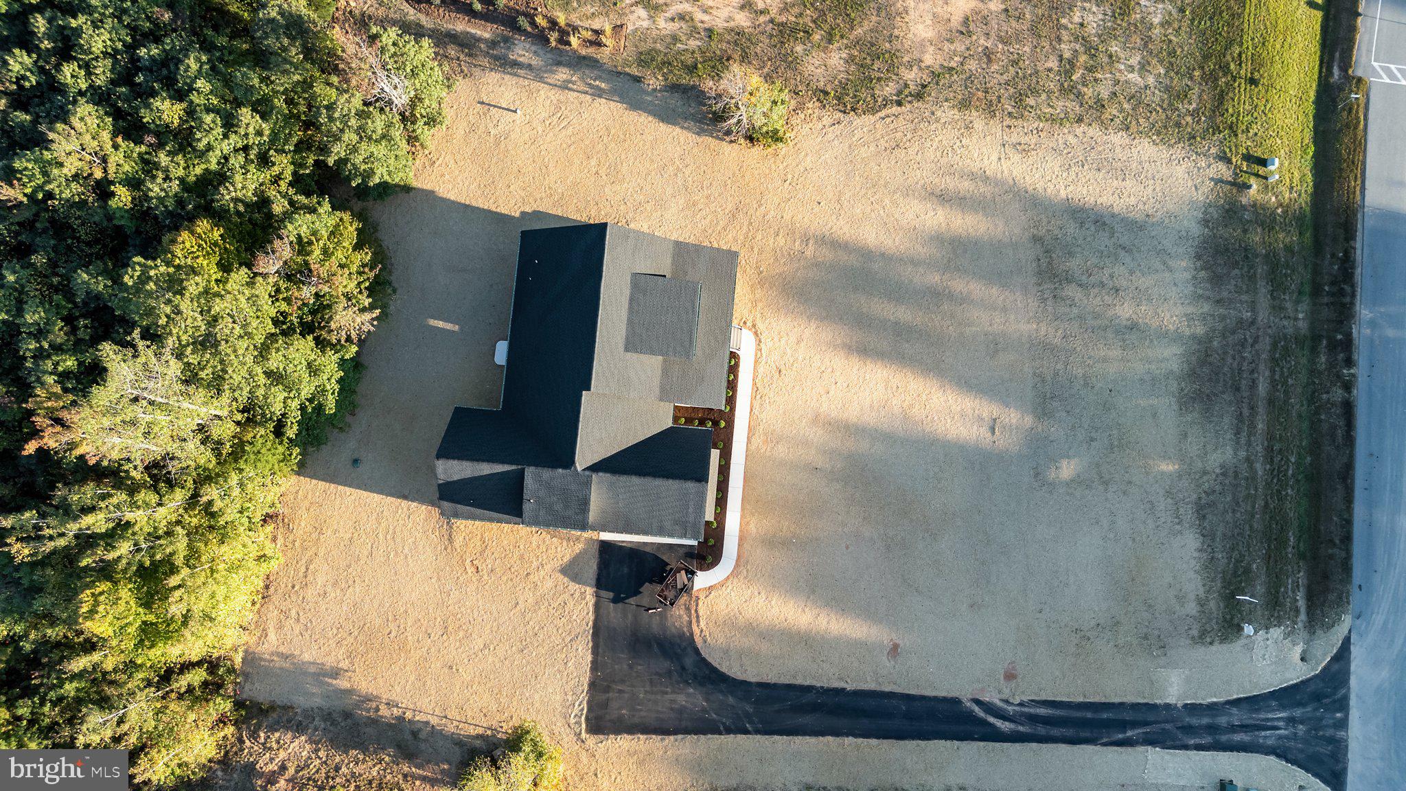 LIGHTHOUSE POINT - Residential